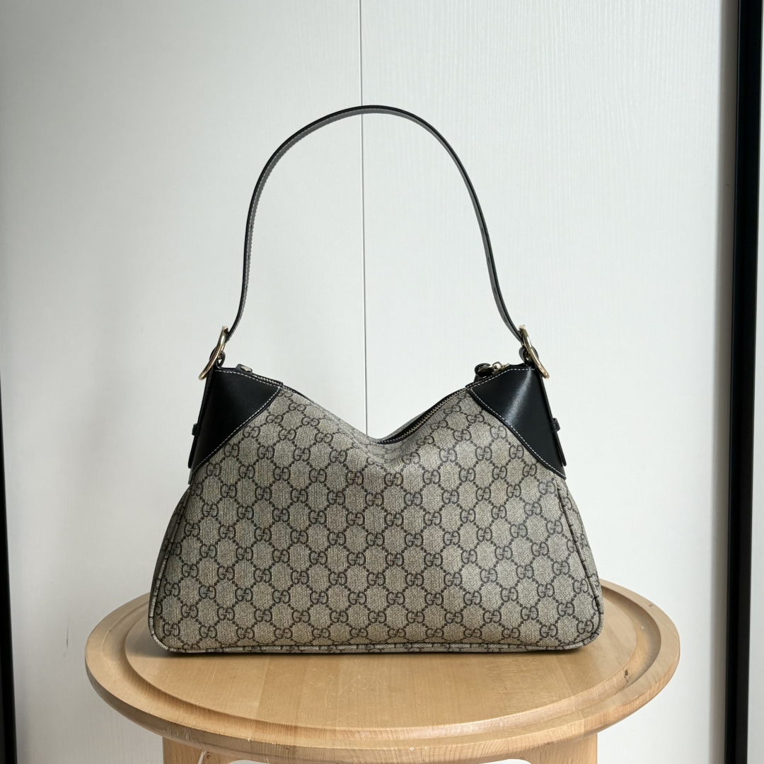 GG Emblem大号肩背包 - 創造的デザインと機能性