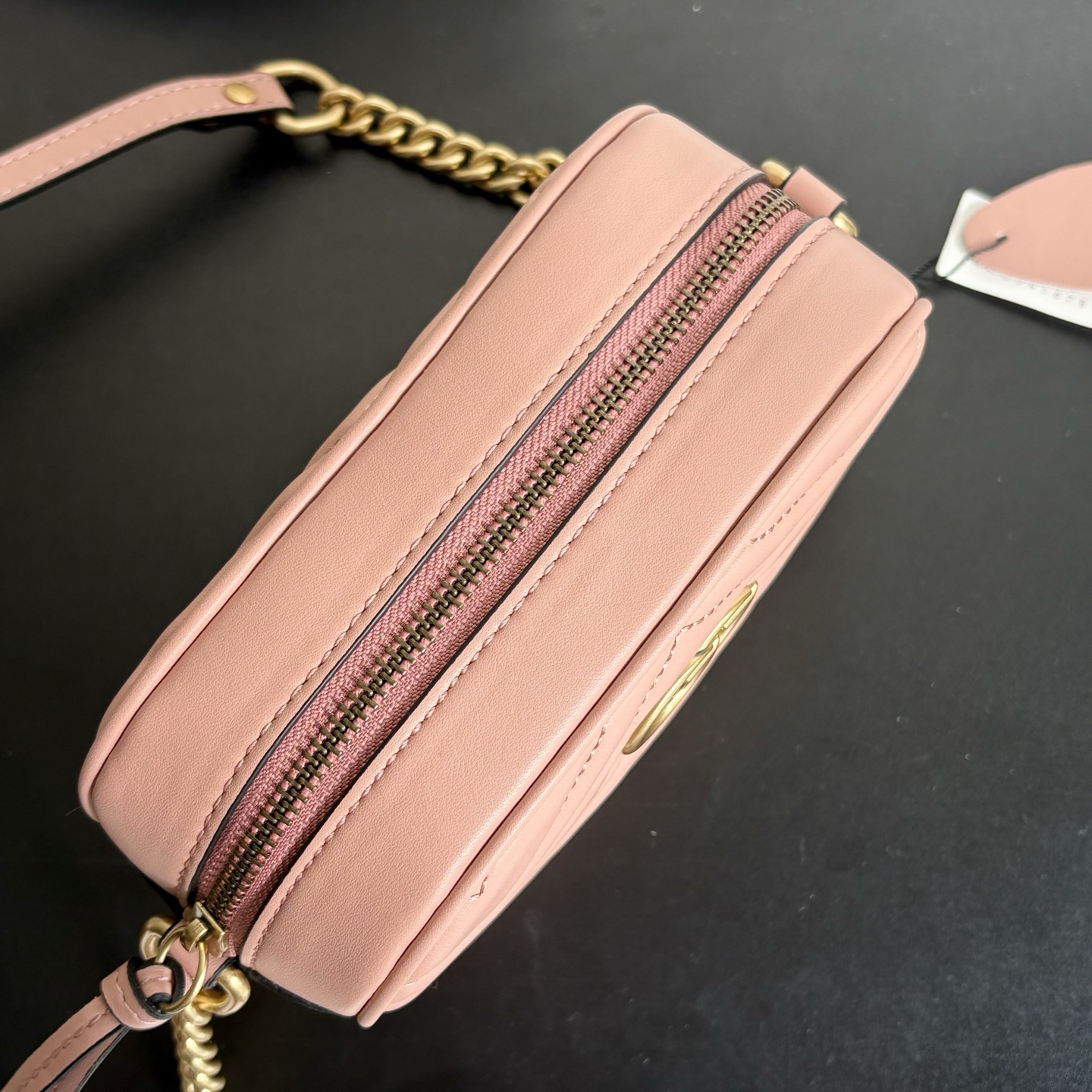 升级版实拍#

型号：裸粉
尺寸：18*12*6牛皮

GG marmont系列nano精致可爱
皮质五