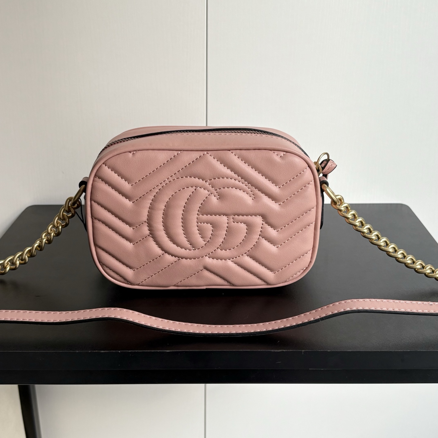 升级版实拍#

型号：裸粉
尺寸：18*12*6牛皮

GG marmont系列nano精致可爱
皮质五