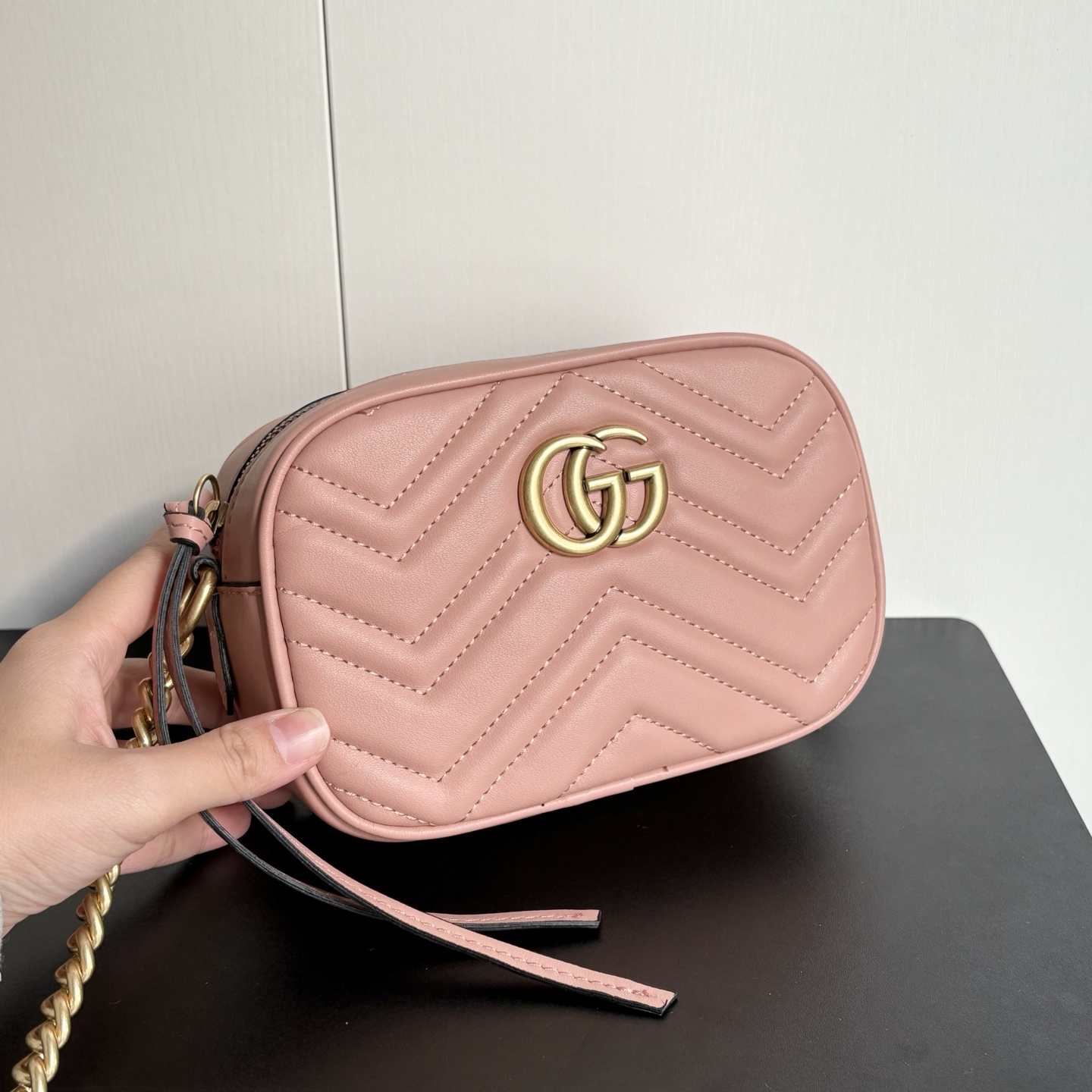 升级版实拍#

型号：裸粉
尺寸：18*12*6牛皮

GG marmont系列nano精致可爱
皮质五