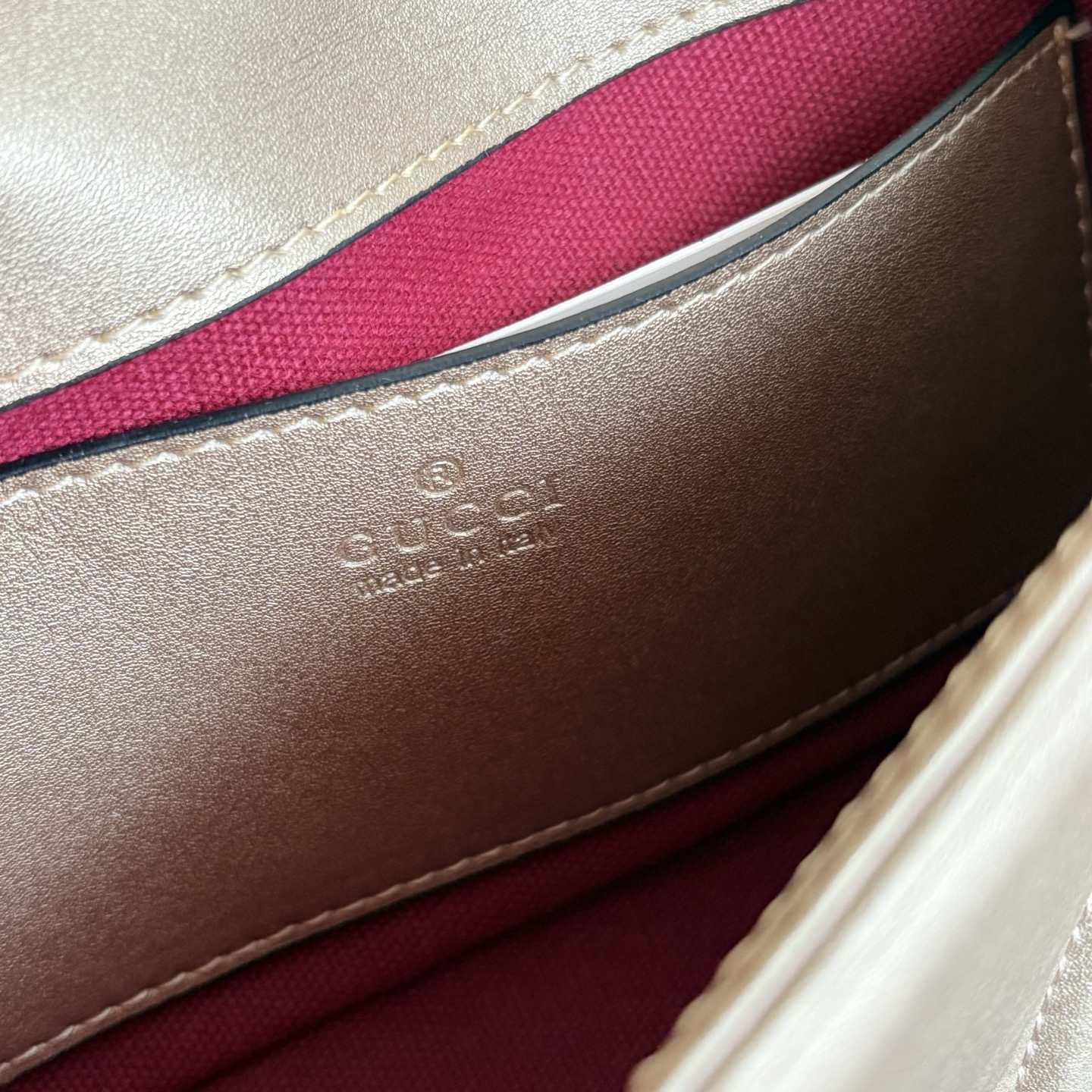 升级版实拍#

款号：
尺寸：22-6-13cm

GG marmont  小号
小号较小可爱 空间容量