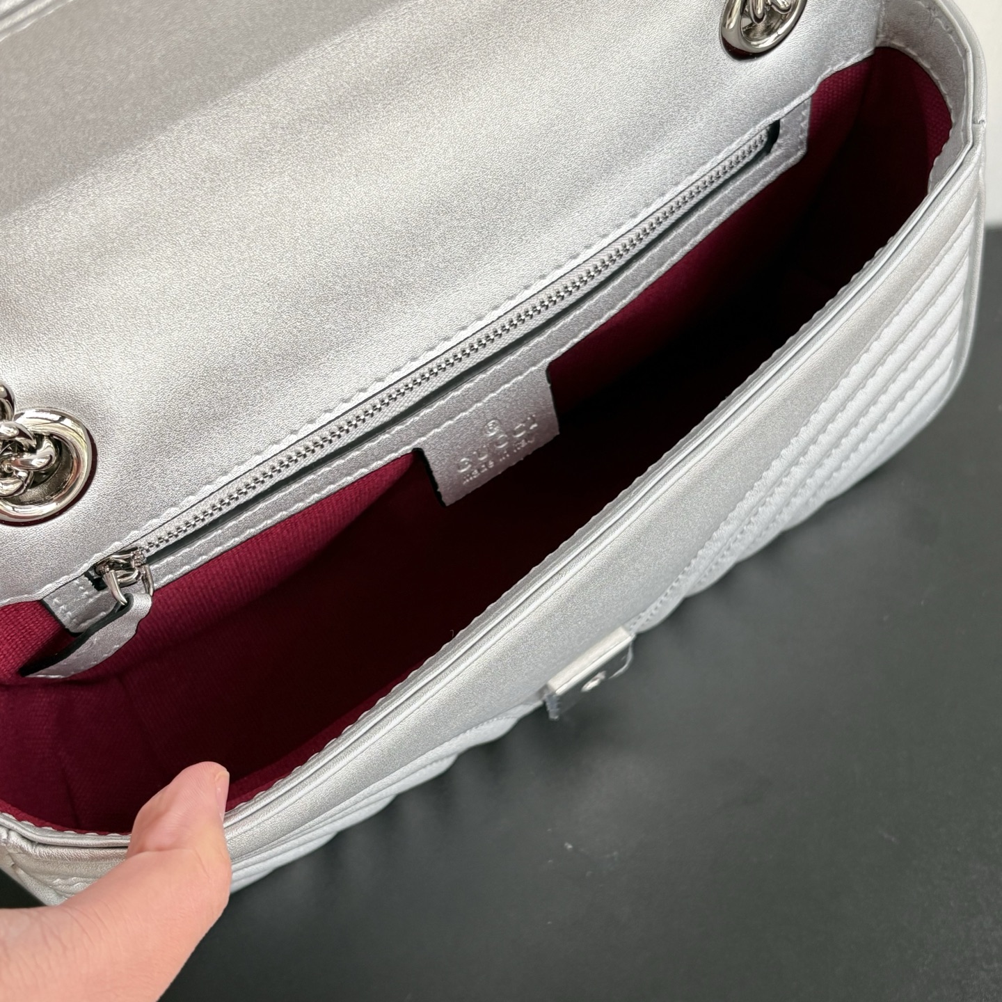 升级版实拍#

款号：
尺寸：26-7-15cm

GG marmont 中号
惯性不变的经典款 五金内