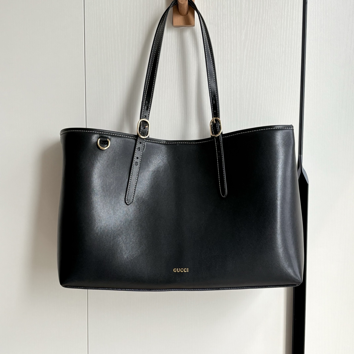 实拍#大号

型号：
尺寸：38x25.5x15cm

这款购物袋GG图案和条纹织带这两种品牌颇有辨识性