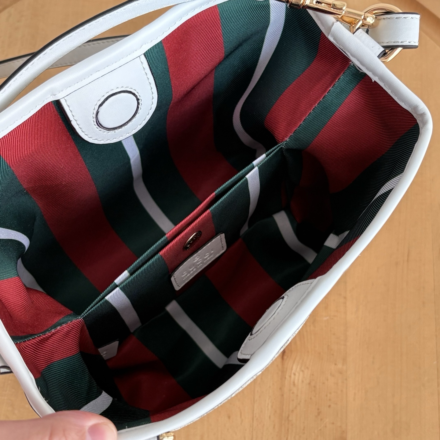 Ophidia ショッピングバッグ GGパターンとストライプのコンビネーション