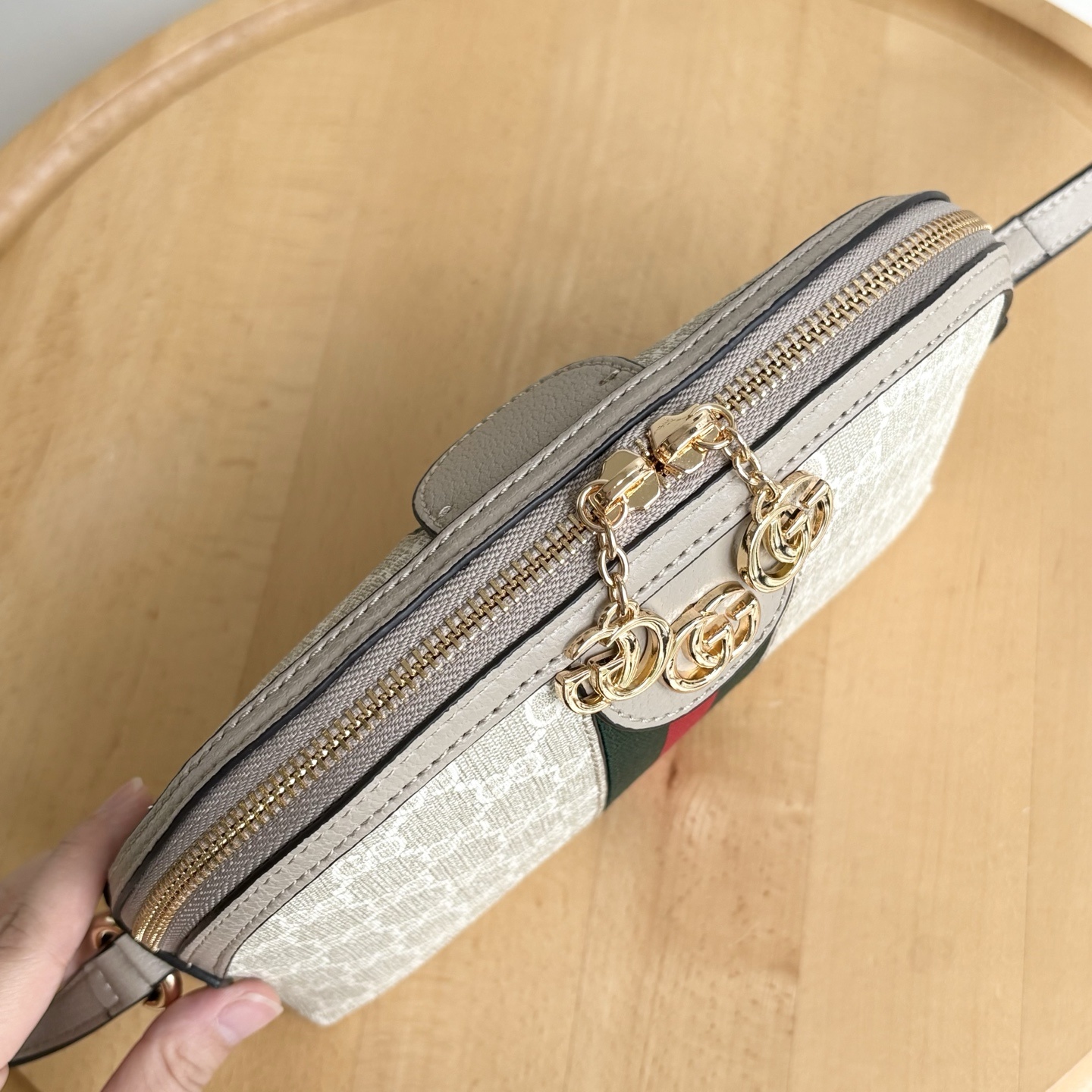 升级版实拍#型号:尺寸:23.5/19/8cm GG Ophidia系列贝壳包升级版拉链顺畅 孤独堪称完