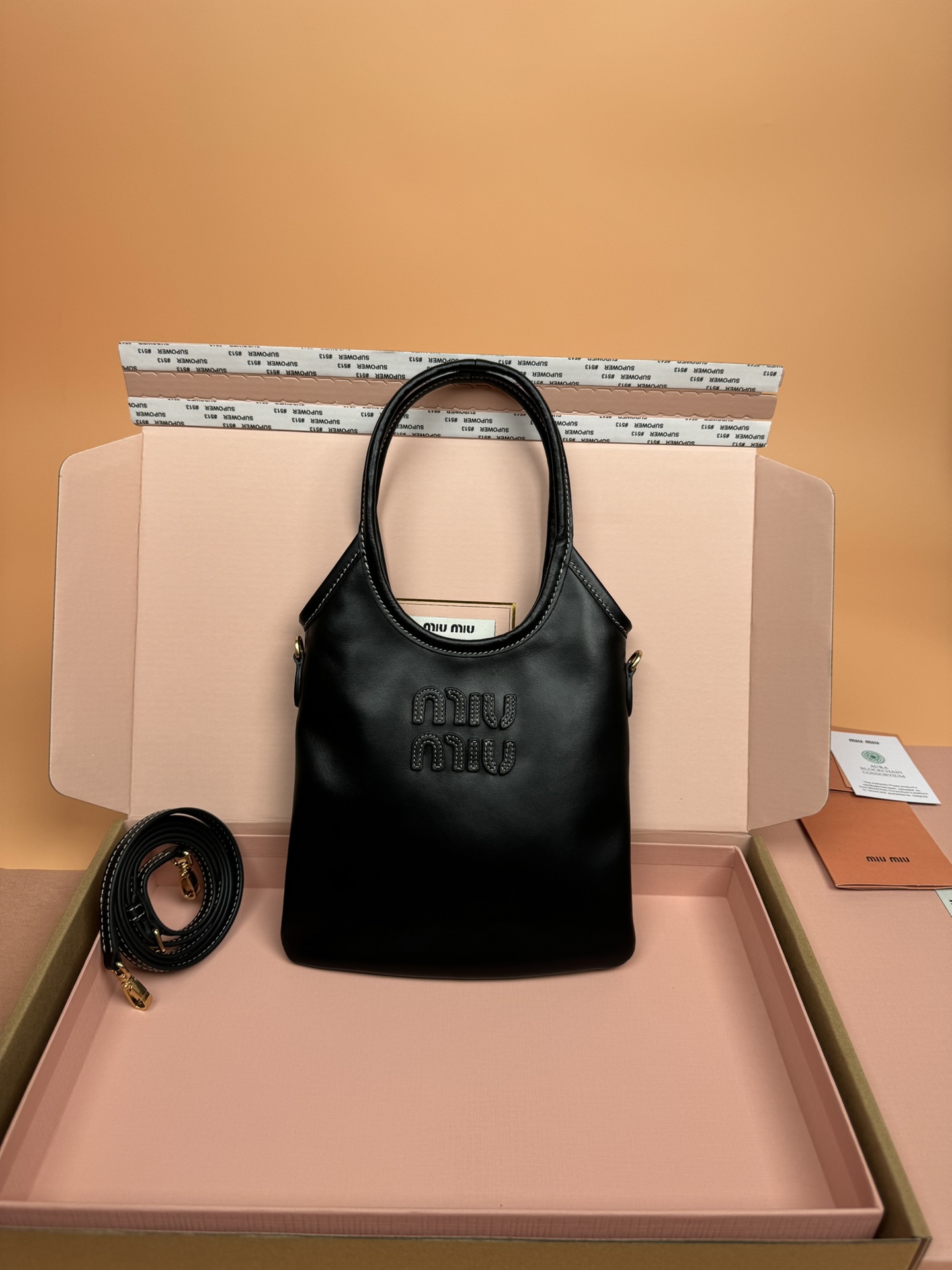 NO:185032,[Excellent hardware original leather] IVY cowhide leather tote bag small handbag/crossbody bag~Black This cowhide tote bag is decorated with metal details brand letter logo, highlighting the classic style and is very recognizable Size: W20×H24cm Number_5BG281_231 Mini, special Miao Miao, totes, satchels, crossbody bags, cowhide19860909【特级五金原厂皮】 IVY牛皮革托特包小号手提包/斜挎包～黑色 这款牛皮托特包饰有金属细节品牌字母徽标,彰显经典风格,非常有辨识度 尺寸:W20×H24cm 編號_5BG281_231迷你,特级缪缪,totes,satchels,crossbody bags,cowhide,Bag