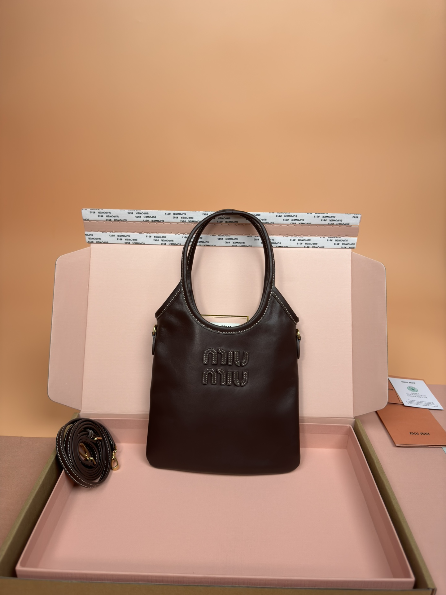 NO:185039,[Excellent hardware original leather] IVY cowhide leather tote bag small handbag/crossbody bag ~ heather wood color This cowhide Tote bag is decorated with metal details brand letter logo, highlighting the classic style and is very recognizable Size: W20×H24cm Number_5BG281_231 mini, special Miao Miao, totes, satchels, crossbody bags, cowhide19860909【特级五金原厂皮】 IVY牛皮革托特包小号手提包/斜挎包～石南木色 这款牛皮托特包饰有金属细节品牌字母徽标,彰显经典风格,非常有辨识度 尺寸:W20×H24cm 編號_5BG281_231迷你,特级缪缪,totes,satchels,crossbody bags,cowhide,Bag