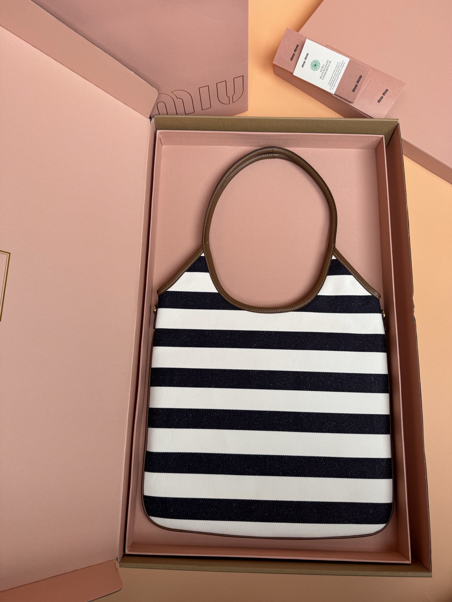 Miu Miu IVY Canvas Tote Bag, Striped Design, Gold-Tone Hardware, Stylish 3 i1749188401459 8647 0 1