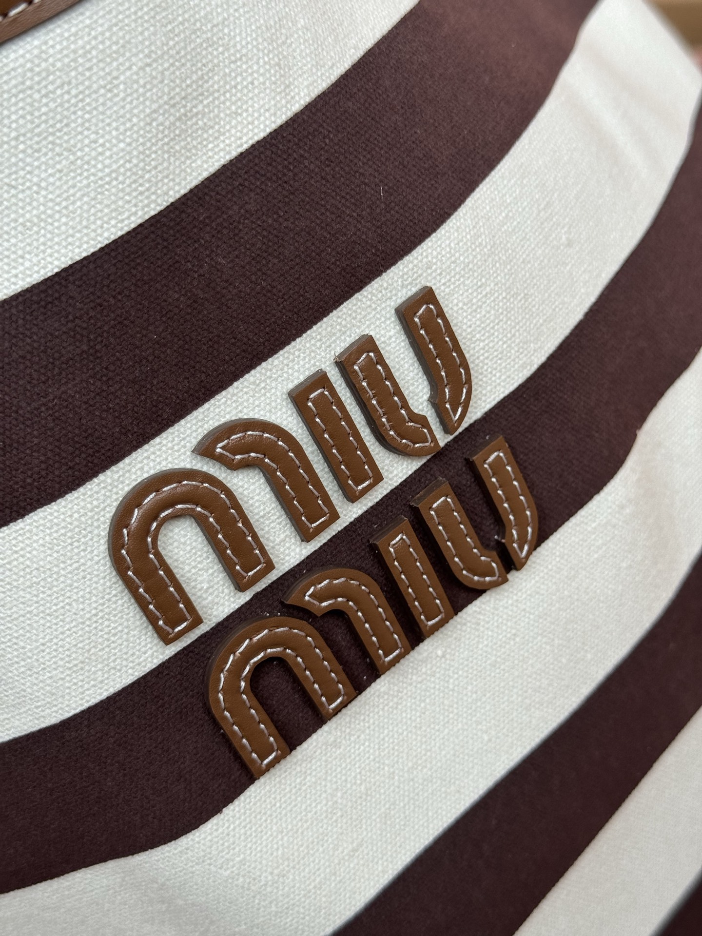 Miu Miu IVY Canvas Tote Bag: Striped Design, Summer Style, and Golden Hardware 6 i1749188633789 8123 0 5
