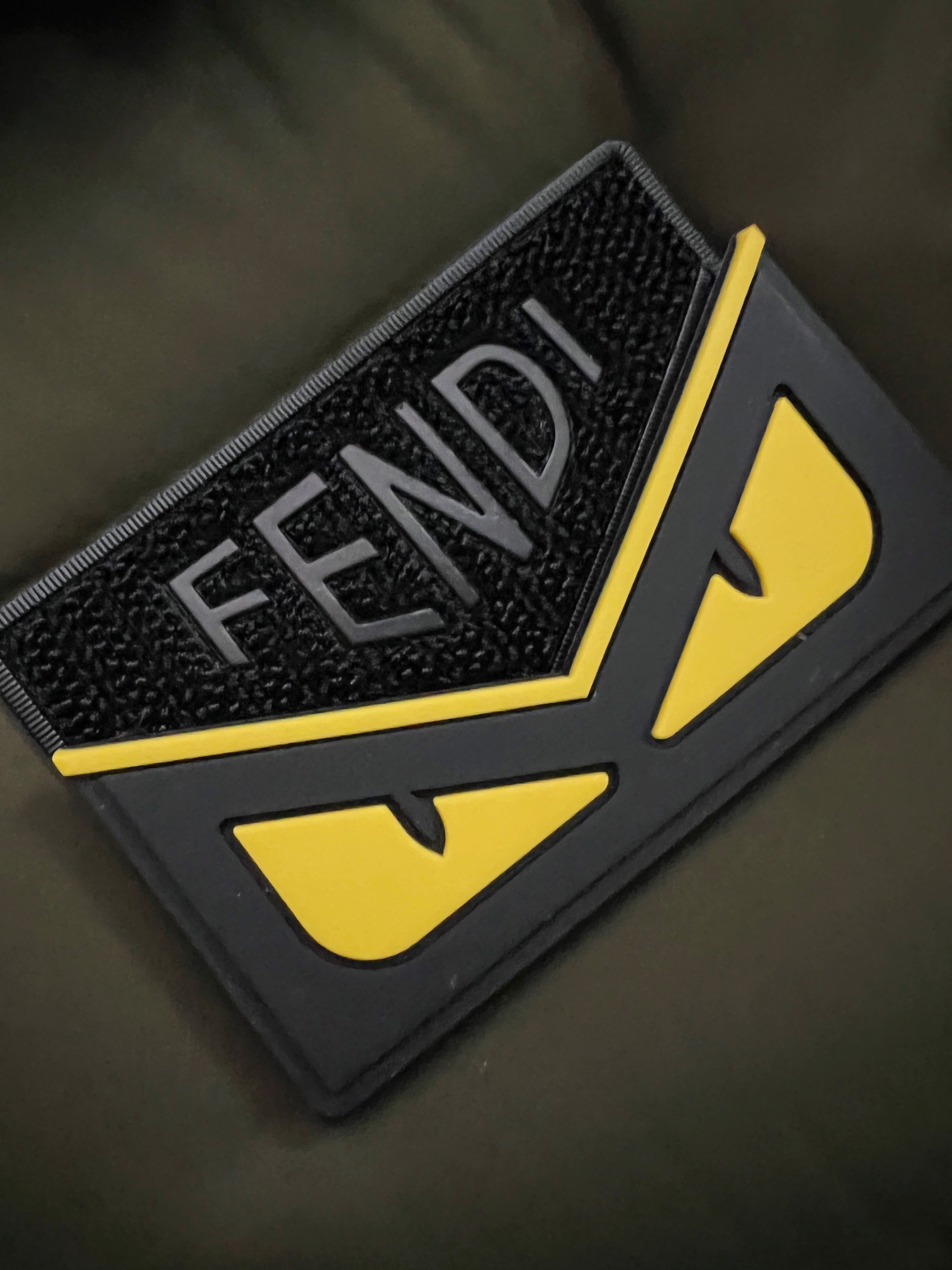 Fend&秋冬新款羽绒服鹅绒外套柜子最新款充足绒量品牌工厂出品全品相订单细节之处无可挑剔客供防风防雨面料