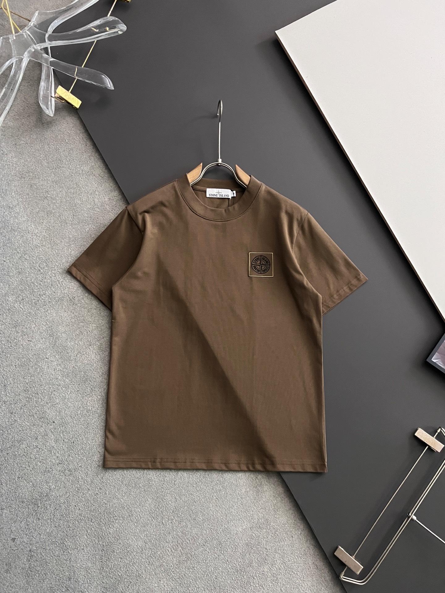 NO:121919,) 2025 exclusive · New product!  ST Stone Island * hot handmade] DuPont Sorona Fabric Black Technology, a hot spring and summer short-sleeved, simple basic wardrobe artifact, casual and versatile must-have) workmanship and line texture, three-color recommended) slim fit style [strong] S-XXL), T-shirt, alexander wang19860909）2025独家·新品！ST石头岛*爆款手工】美国杜邦公司所罗纳面料黑科技）爆款现货春夏短袖,简约基础衣橱神器, 休闲百搭必备款）做工走线质感一流,三色推荐）修身版型[强]码数S- XXL）,,T-shirt,alexander wang,Men's clothing