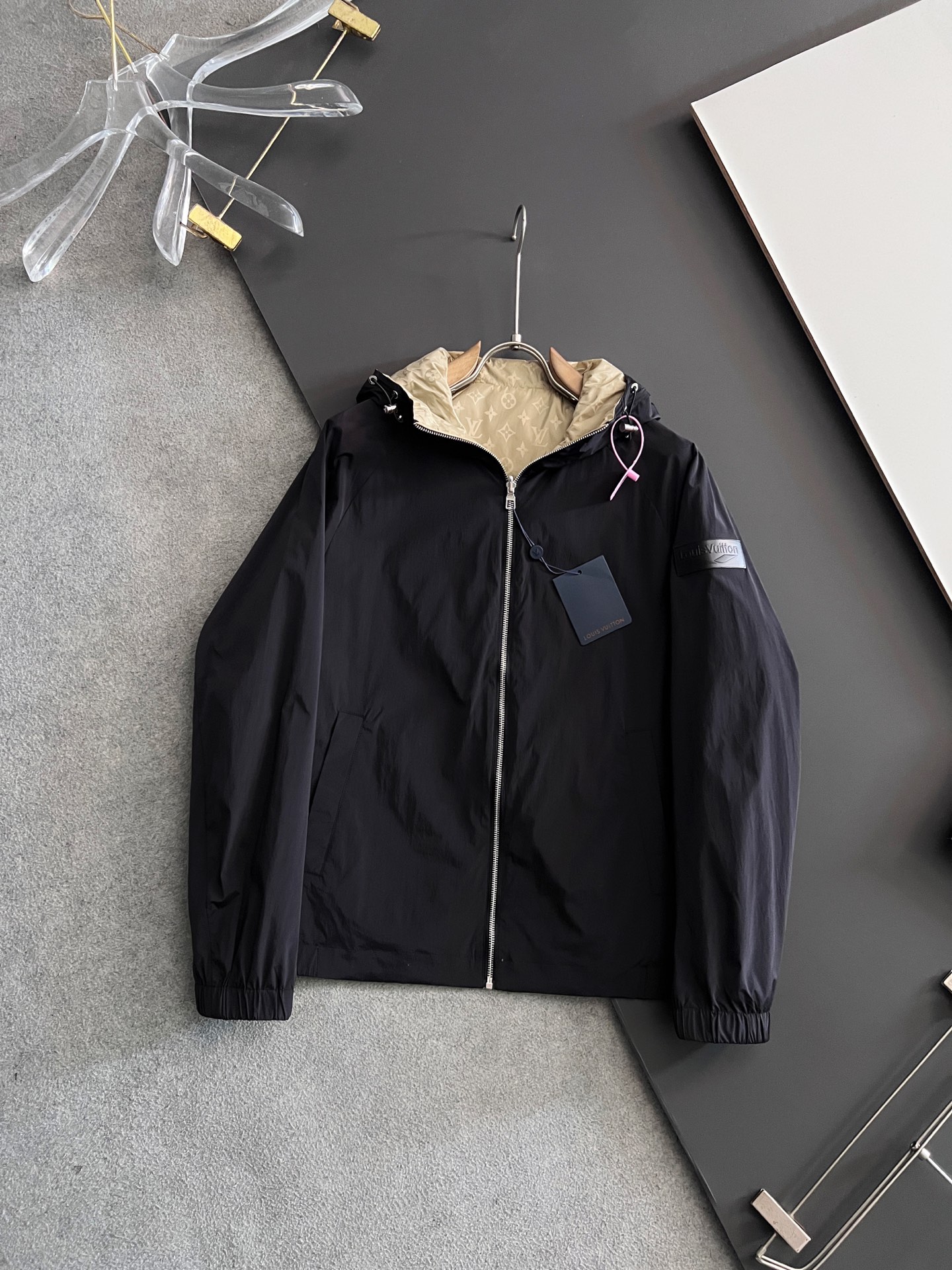 NO:134141,) 1V*, 2025 spring new jacket jacket original 1:1 custom hardware accessories fully imported original custom welcome counter comparison of super soft super heavy industry fabric workmanship perfect attention to the super comfortable fabric exclusive non-market goods men and women same size 48-56,, jackets & coats, jackets & coats, alexander wang19860909）1V*、2025春装新款夹克外套原版1:1订制五金配件全进口原版定制欢迎专柜对比超柔软超级重工面料做工杠杠的版型完美注意面料超舒服独家款非市场货男女同款尺码48-56,,jackets & coats,jackets & coats,alexander wang,Men's clothing