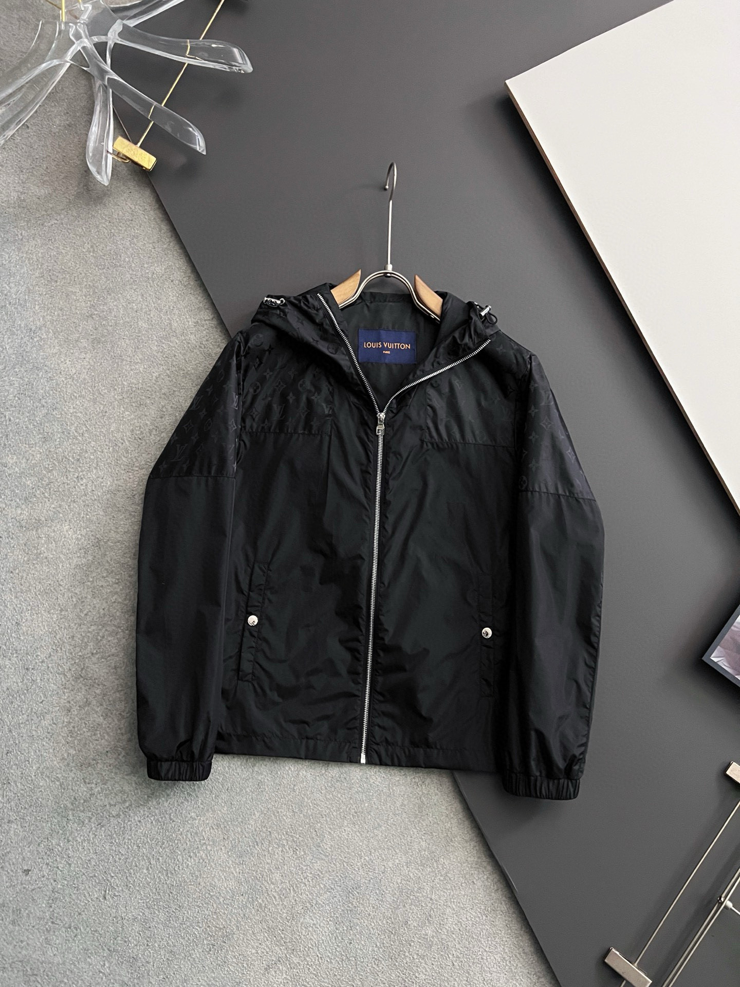 NO:137268,) 1V, 2025 spring new jacket jacket original 1:1 custom hardware accessories fully imported original custom welcome counter comparison of super soft super heavy industry fabric workmanship perfect attention to the super comfortable fabric exclusive non-market goods same size M-XXXL,, jackets & coats, jackets & coats, alexander wang19860909）1V、2025春装新款夹克外套原版1:1订制五金配件全进口原版定制欢迎专柜对比超柔软超级重工面料做工杠杠的版型完美注意面料超舒服独家款非市场货男女同款尺码M-XXXL,,jackets & coats,jackets & coats,alexander wang,Men's clothing