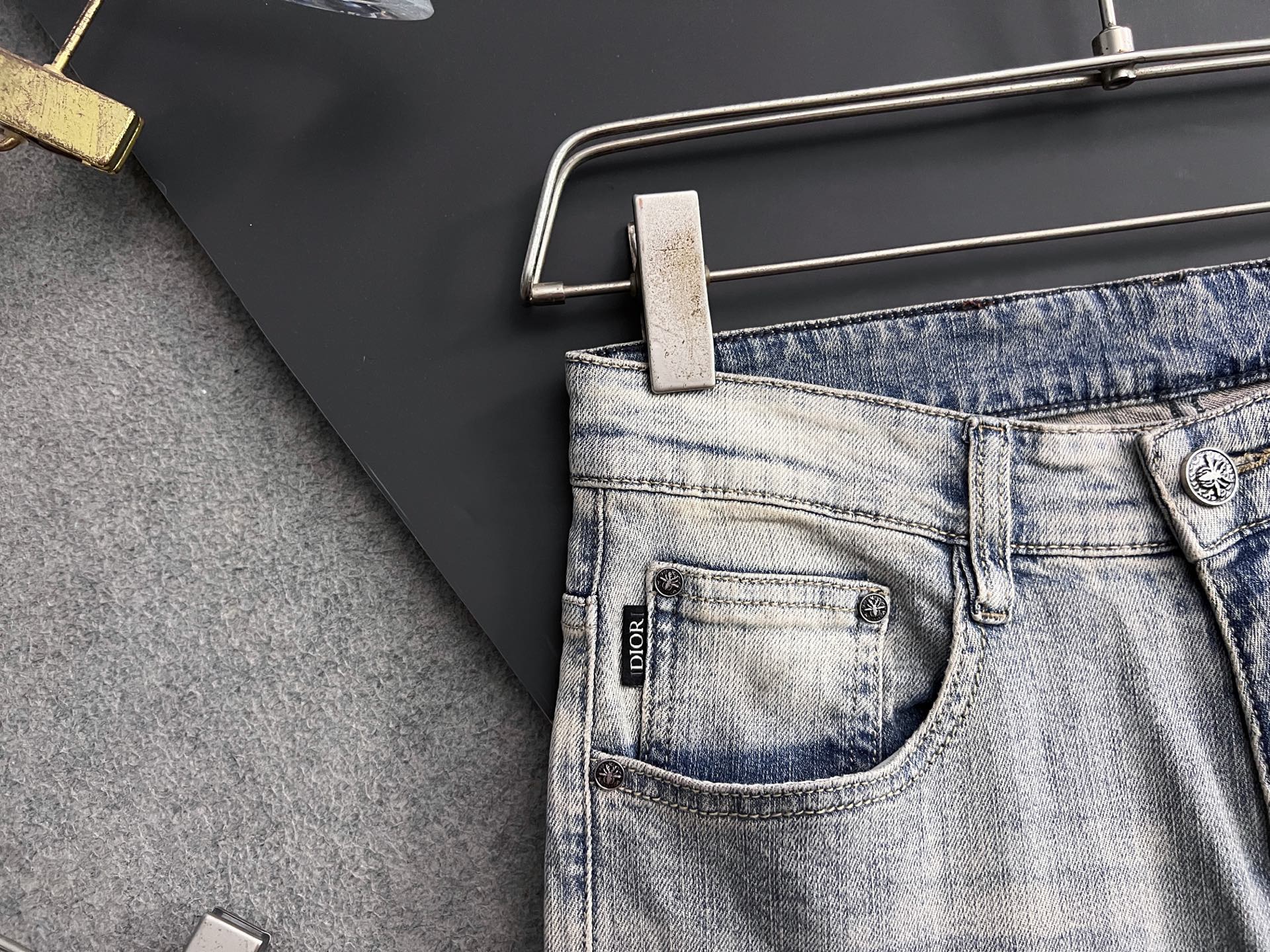 High-Class Heavy-Work Water-Washing Jeans with Unique Design and Comfortable Elasticity - 图片 5