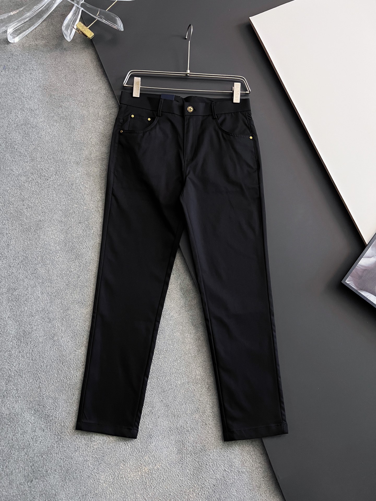 High-End Cotton Men’s Shorts: Superior Quality and Comfort for Work and Leisure - 图片 2