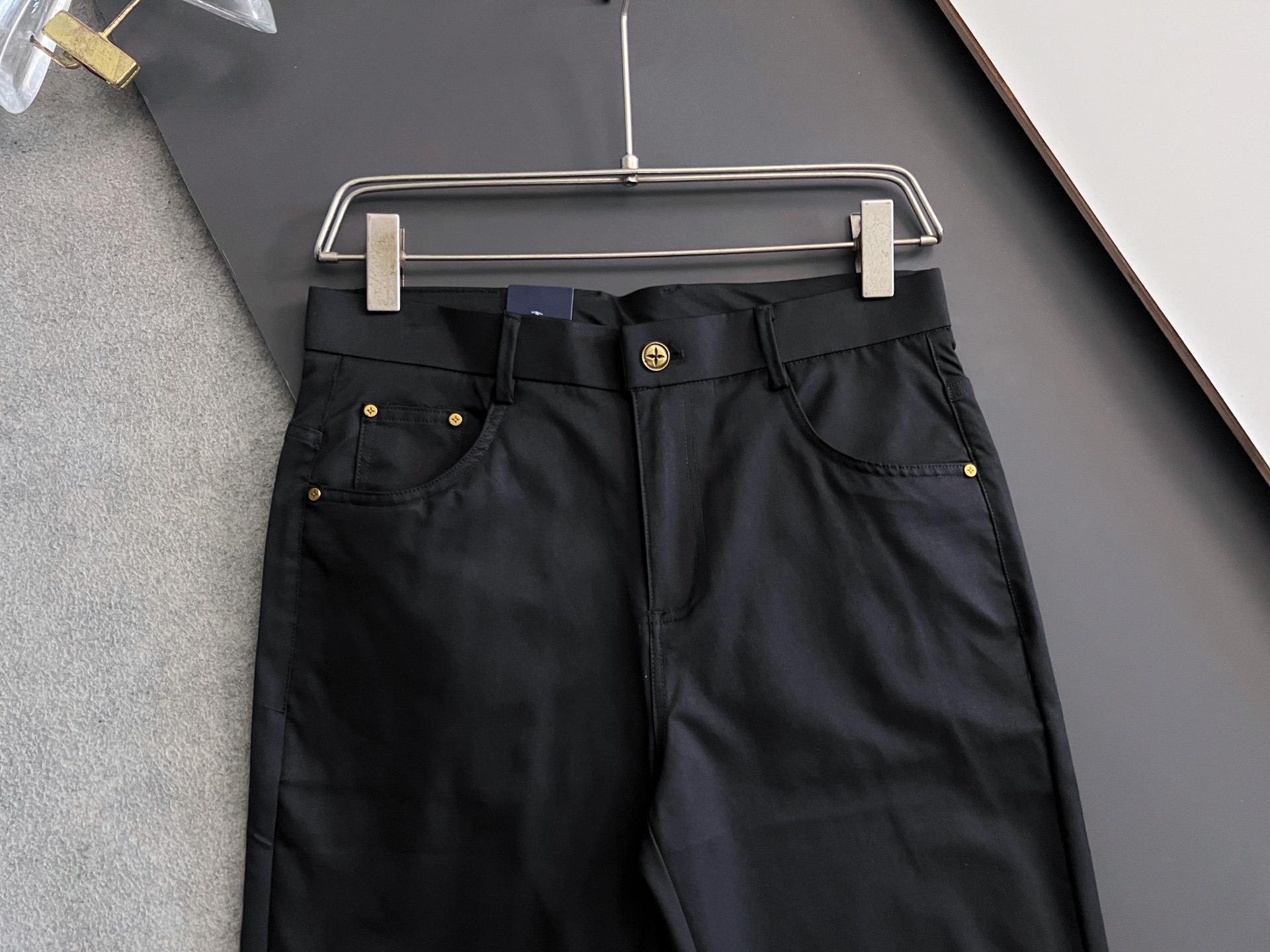 High-End Cotton Men’s Shorts: Superior Quality and Comfort for Work and Leisure - 图片 3