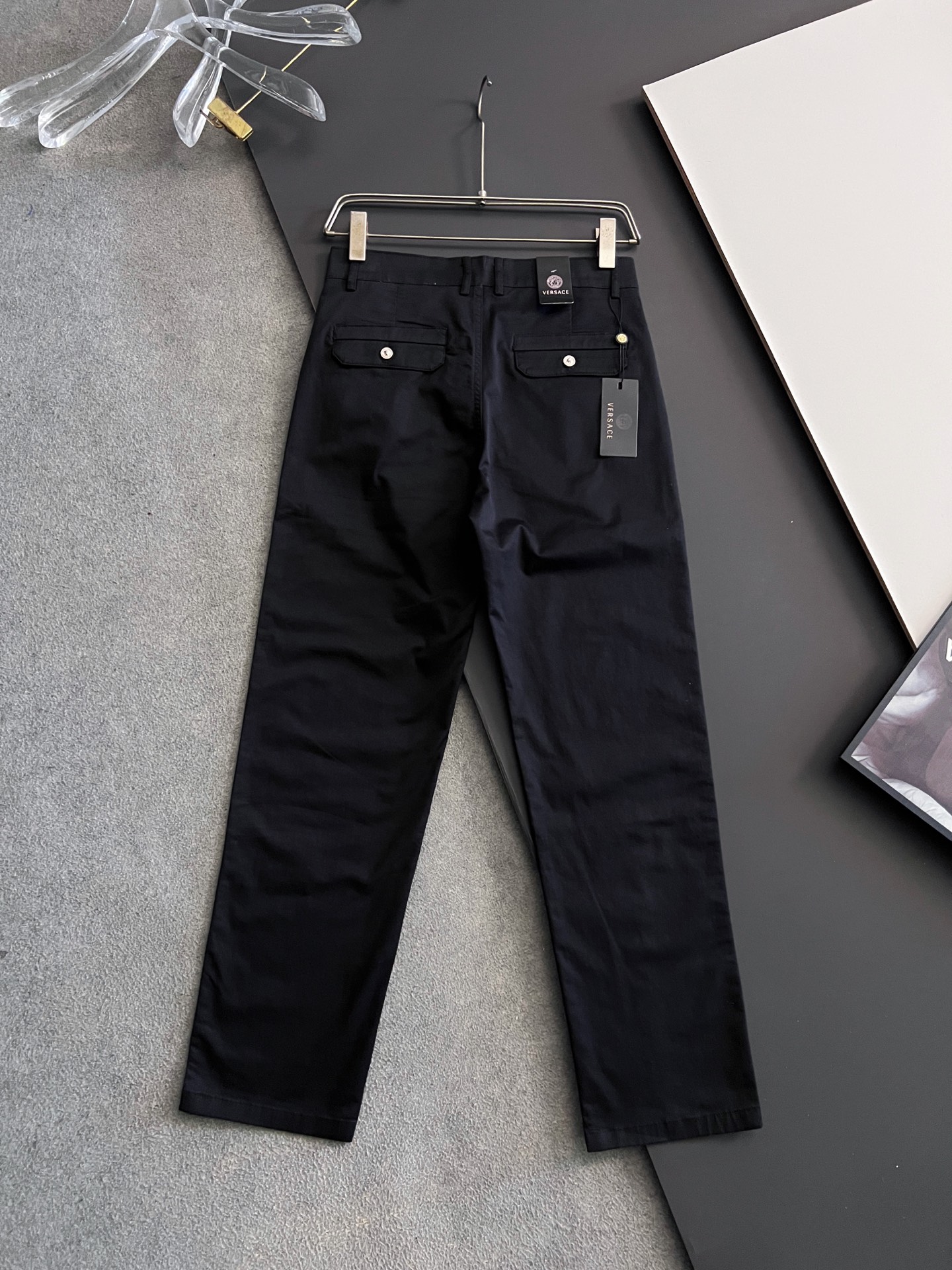 Versac* Cotton-Reformer Shorts: High-End Quality Tailored for Work and Leisure - 图片 6