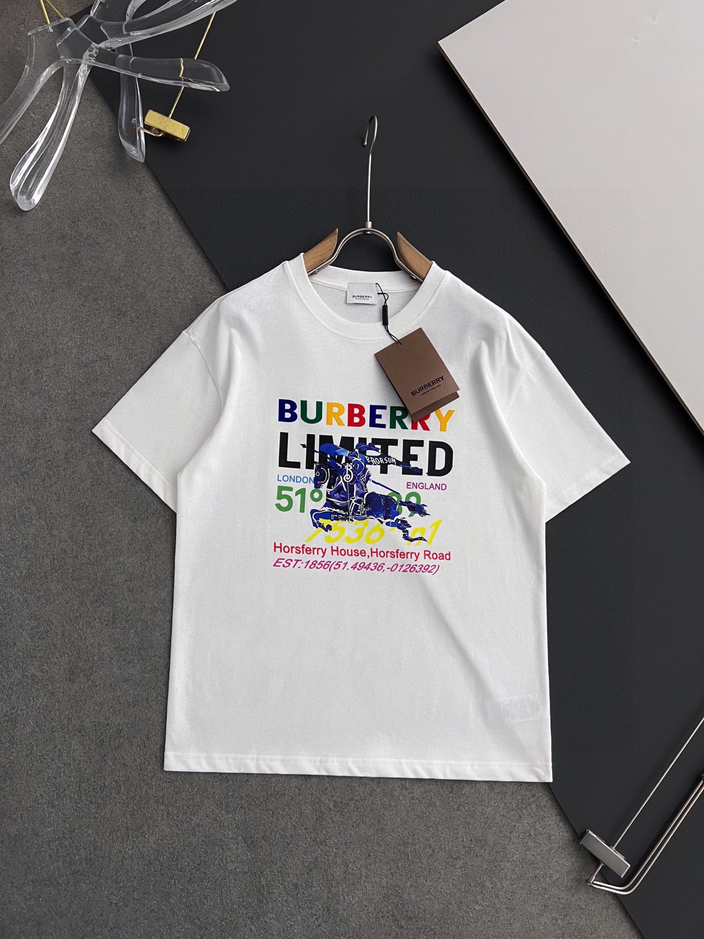 Bur 四季系列 短袖服装 1