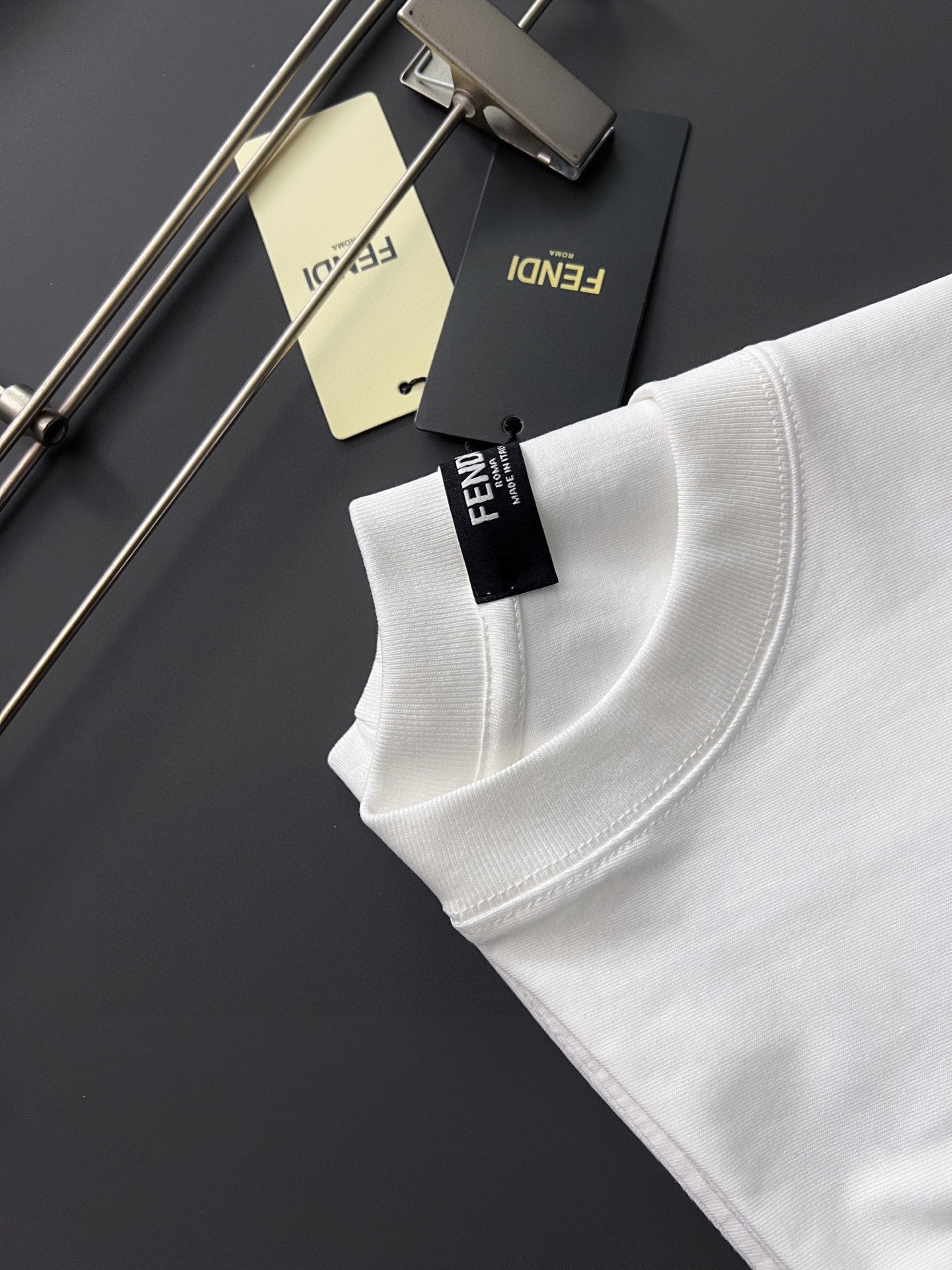 Fendi 四季系列 短袖服装 5