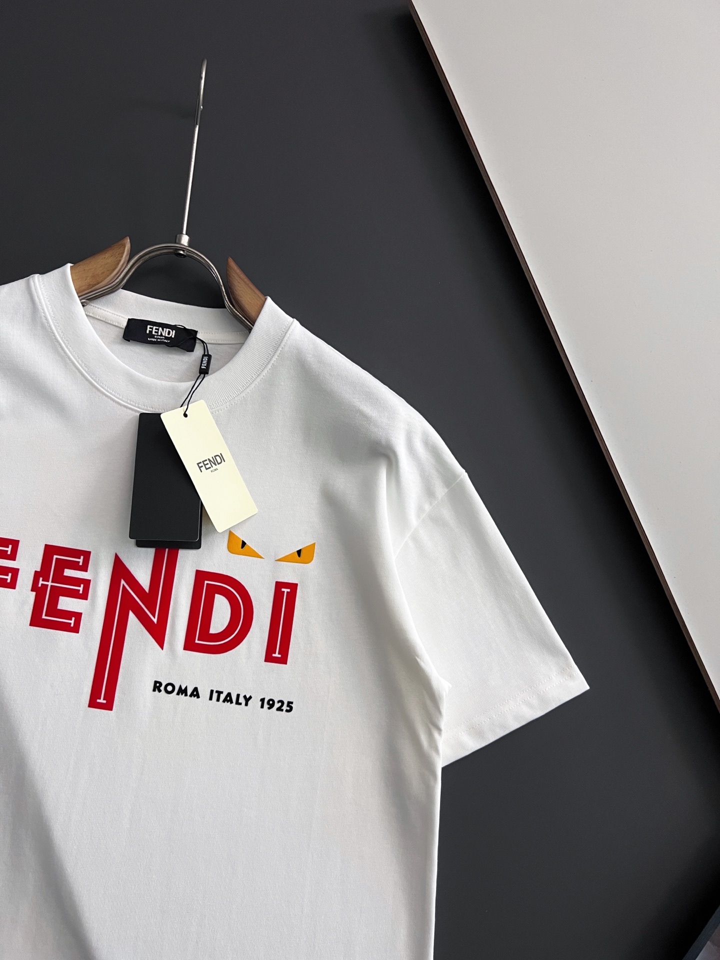 Fendi 四季系列 短袖服装 3