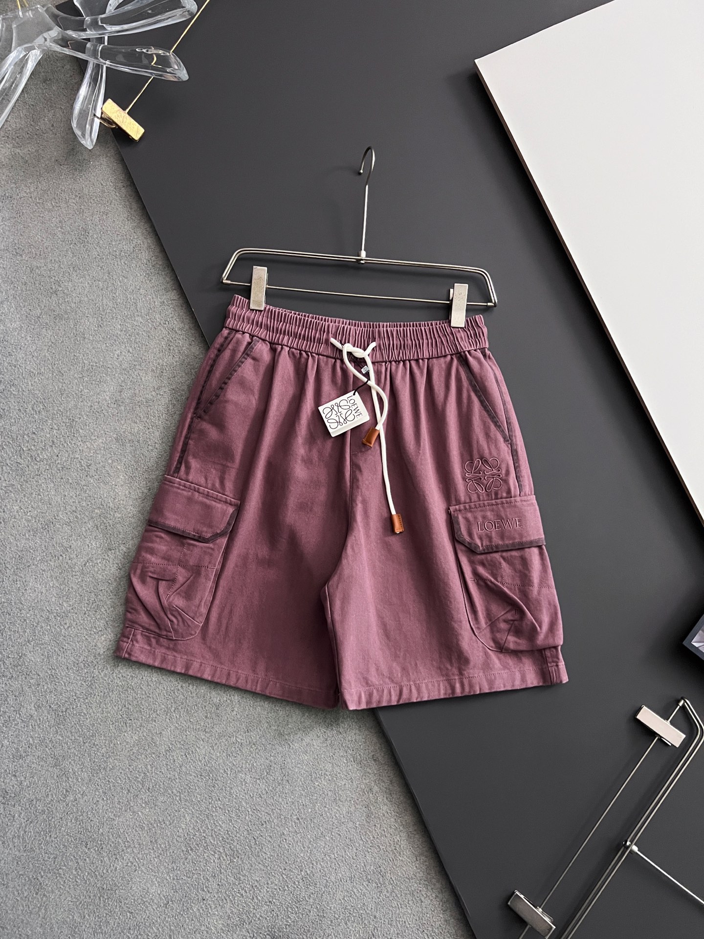 ）Loe*爆款纯棉高支短裤，变色水洗直喷，采用380g定织纯棉...