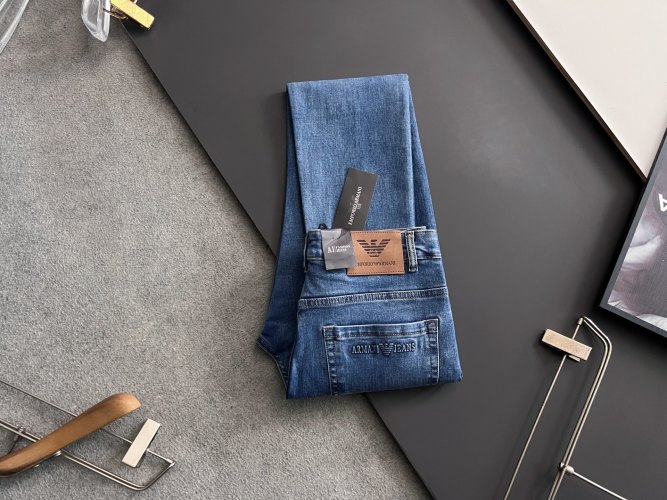 Armani Jeans: Washed Denim Jeans, Comfortable and Breathable, Sizes 28-38 1 Armani Jeans: Washed Denim Jeans, Comfortable and Breathable, Sizes 28-38