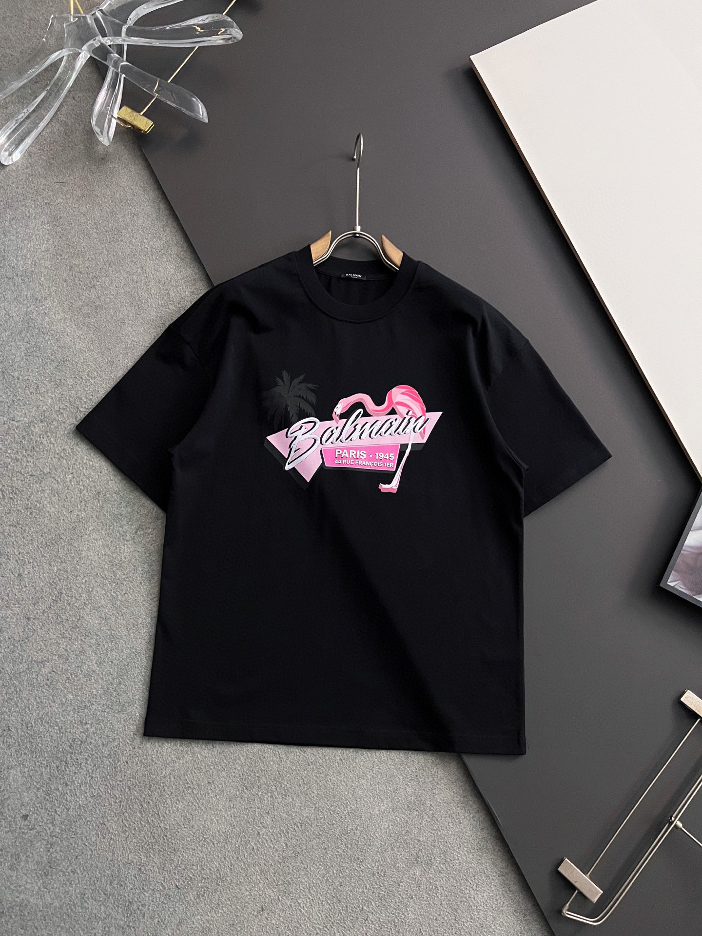 “Balman 2025 Spring/Summer T-shirts: Fashion Show with Logo Embroidery, Cotton Comfort” - 图片 9