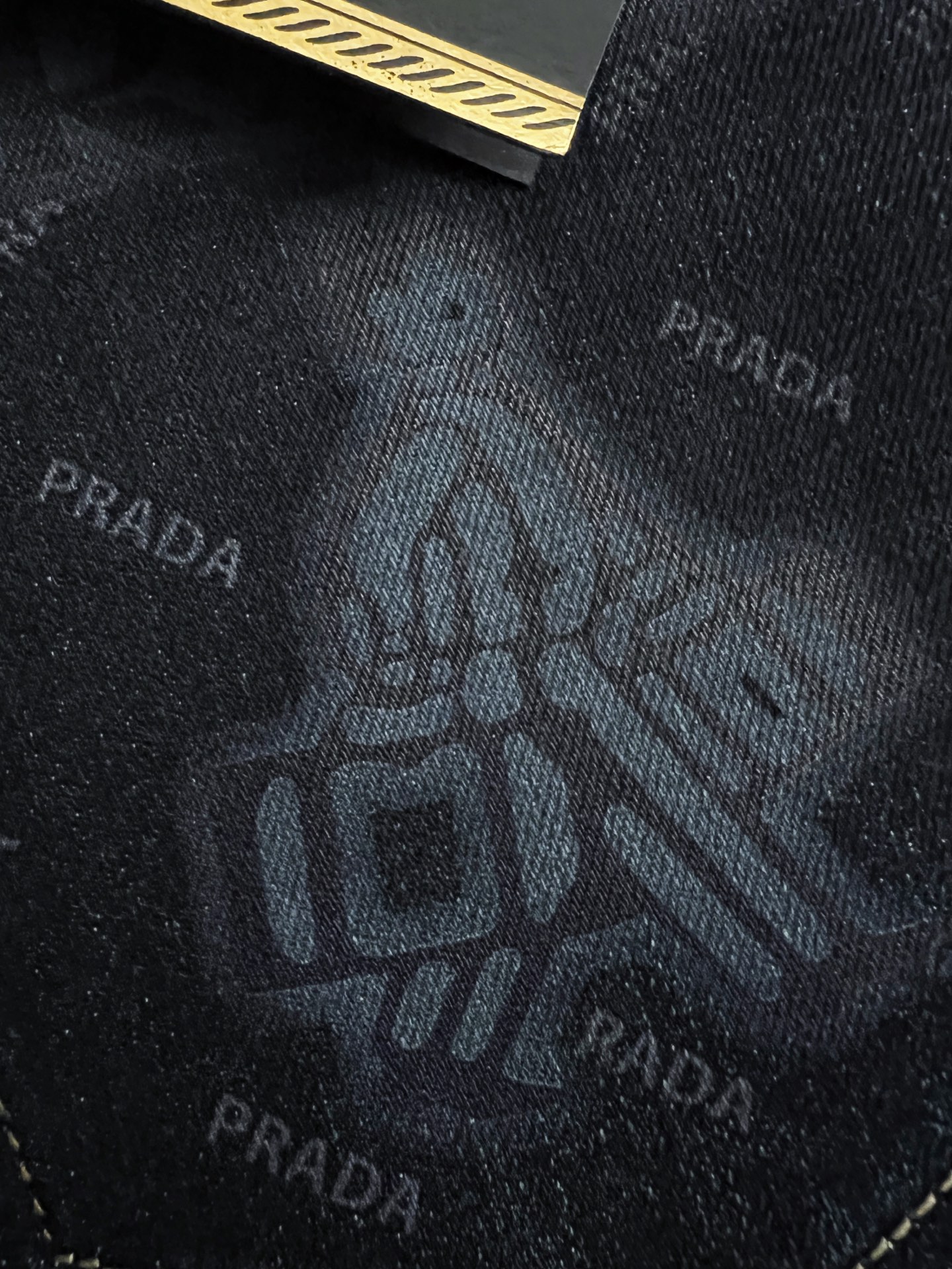 “High-Class Prad* Recreational Jeans: Original Water-Washing, Comfort, Elasticity, Unique Design” - 图片 9