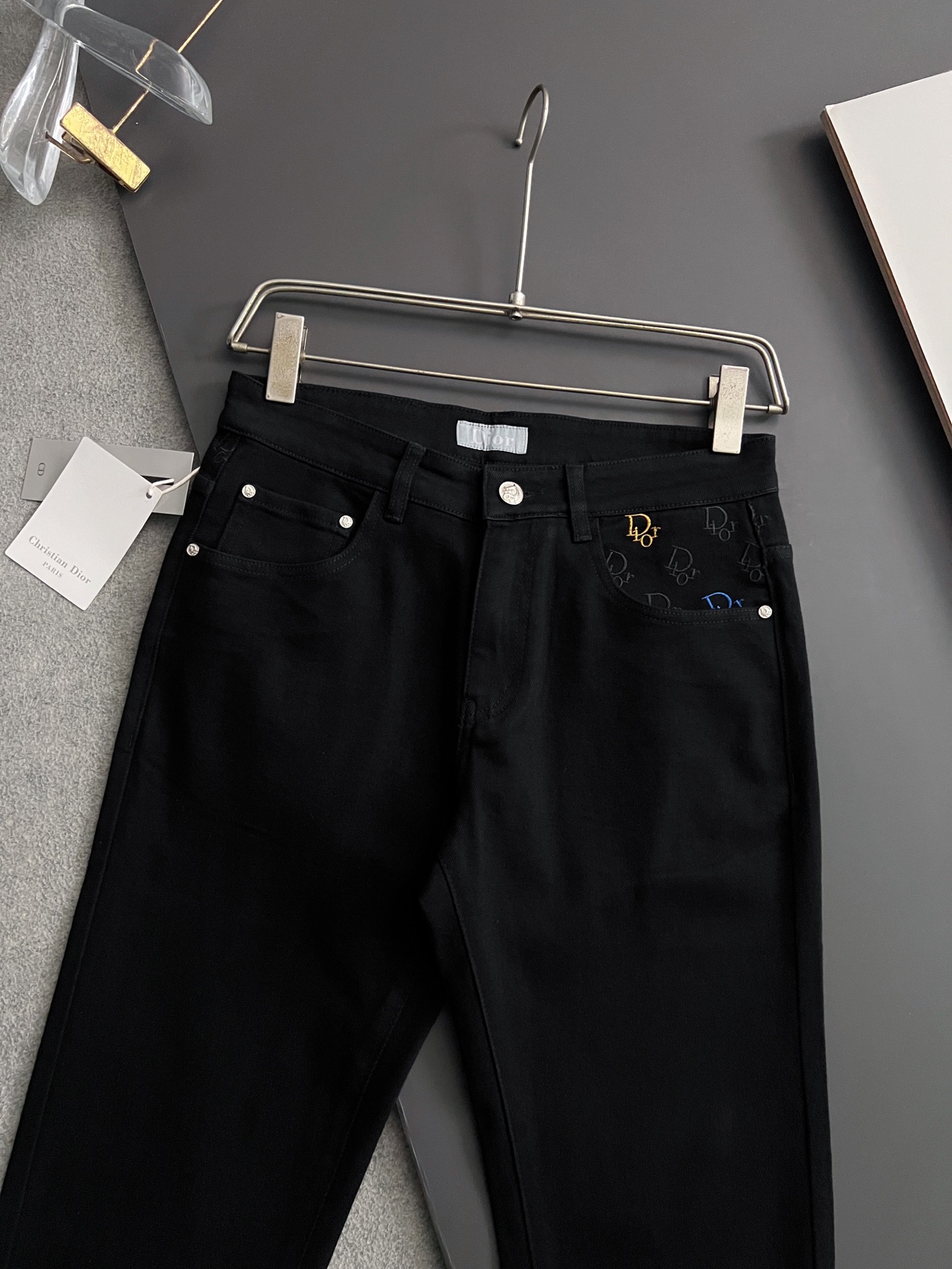 Premium Water-Washed Jeans: Comfort, Elasticity, Unique Design, High Quality, Modern Style - 图片 3