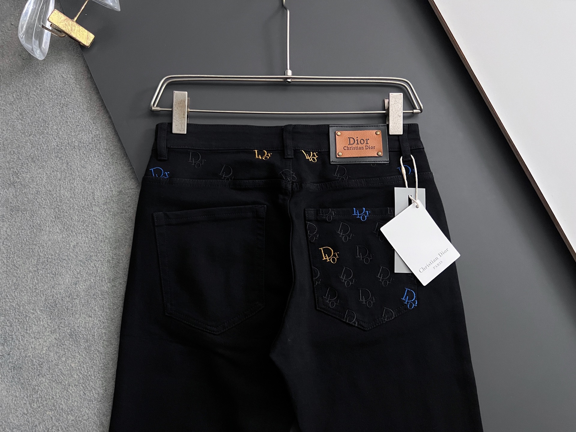 Premium Water-Washed Jeans: Comfort, Elasticity, Unique Design, High Quality, Modern Style - 图片 7