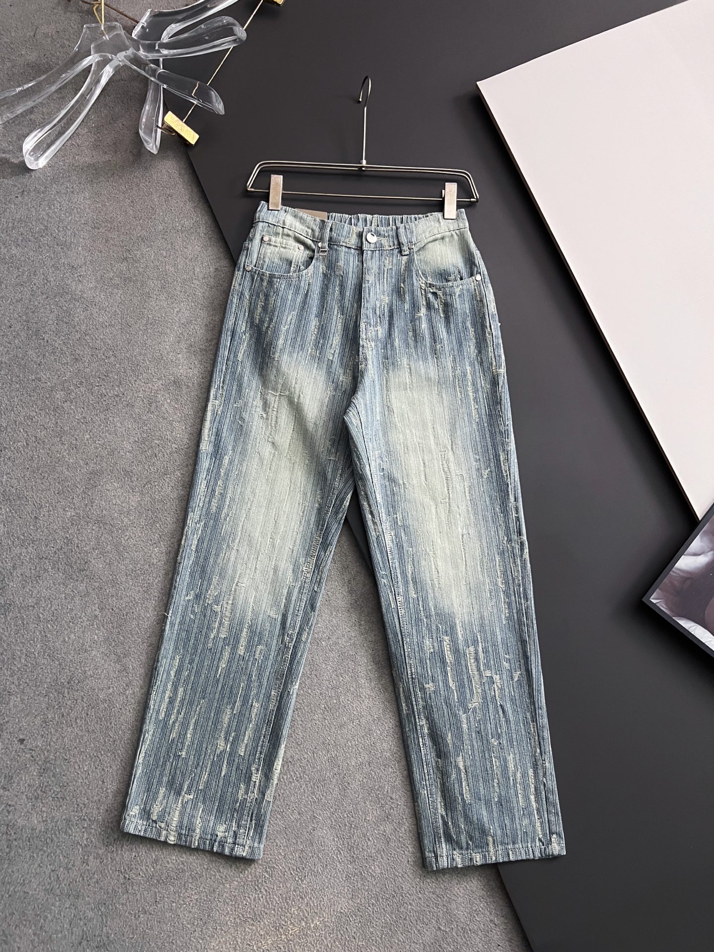 Regenerative Agriculture Inspired Blue Cotton Jeans: Quality Dollar CD* 25SS – Care Instructions Included - 图片 1