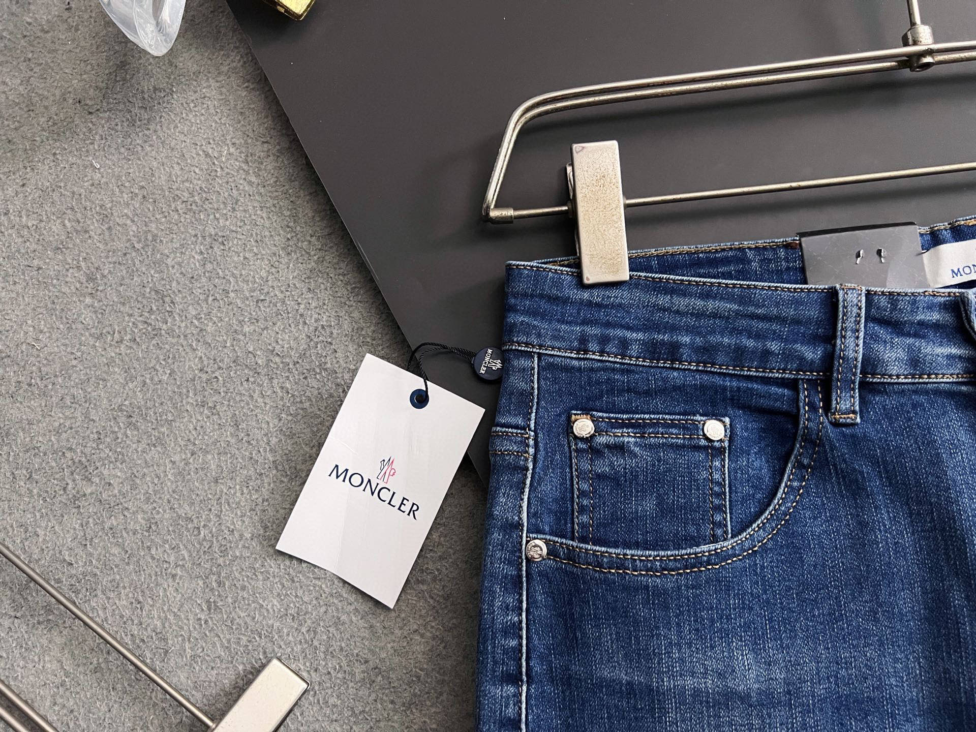 “Premium Mon* Water-Washed Jeans: Comfortable, Elastic, Unique Design, High Quality, Various Sizes” - 图片 5