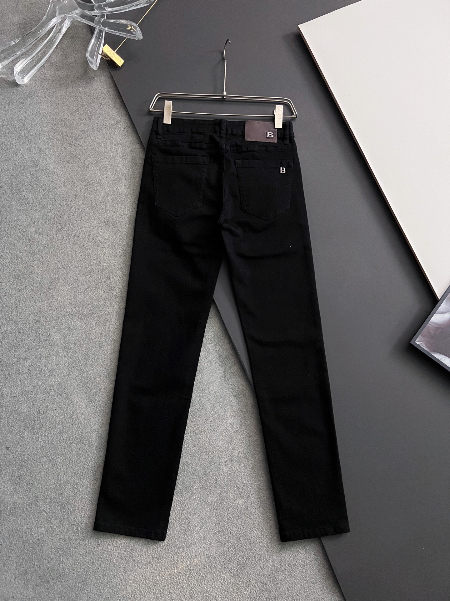 “High-Class Water-Washed Jeans: Comfort, Elasticity, Unique Design, Fashion Style” - 图片 7