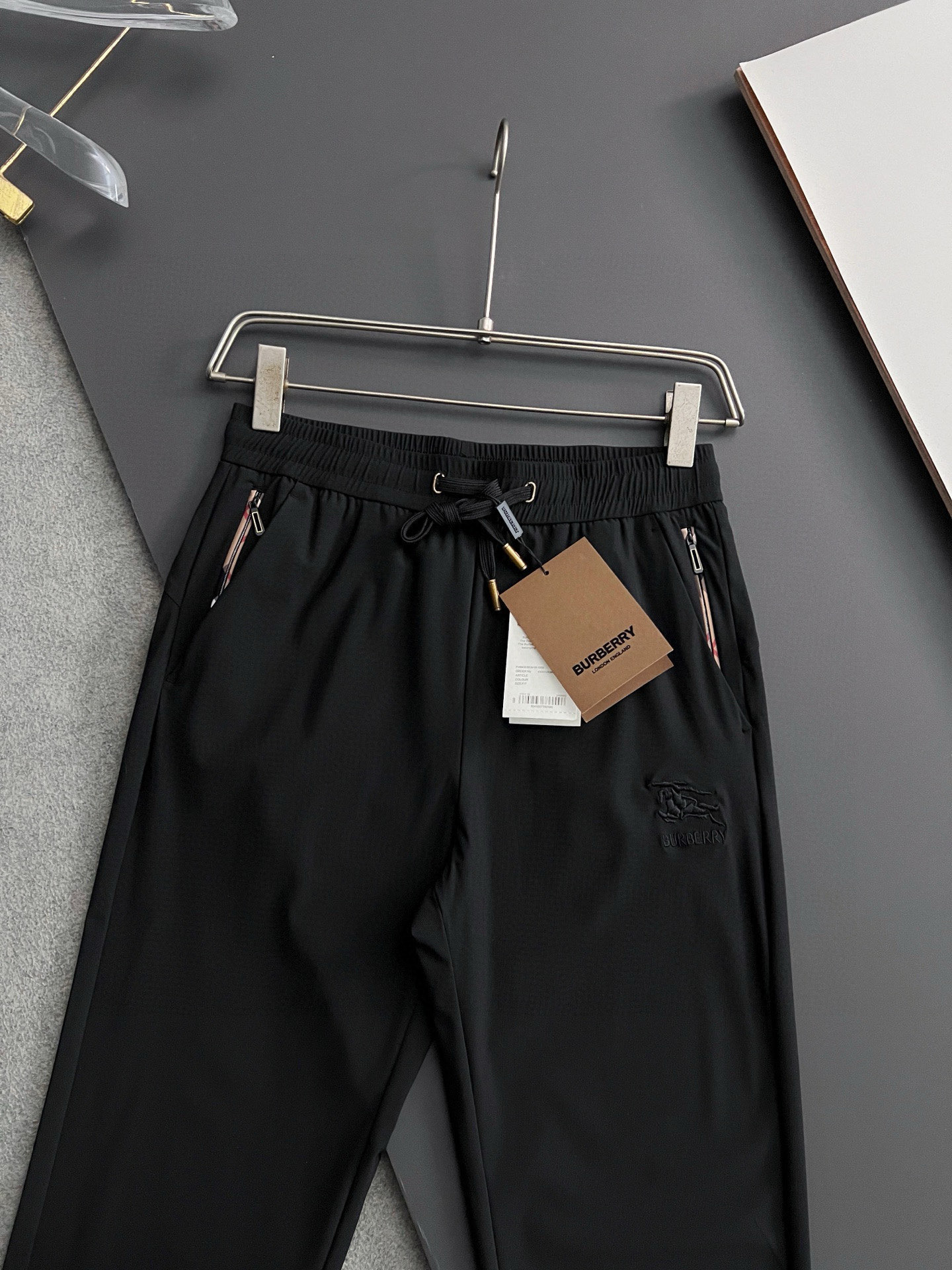 “Bur*25Ss: Custom Ice-Cooled Leisure Pants, Wrinkle-Resistant, Wet and Ventilated, Size M-4XL” - 图片 3