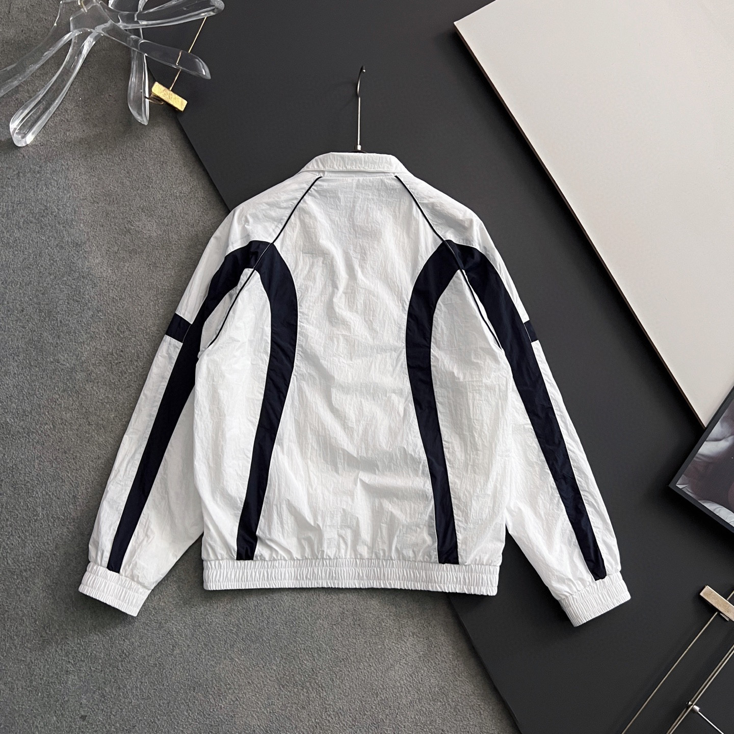 High-Quality Sunscreen Jackets for Men and Women in Various Sizes - 图片 9