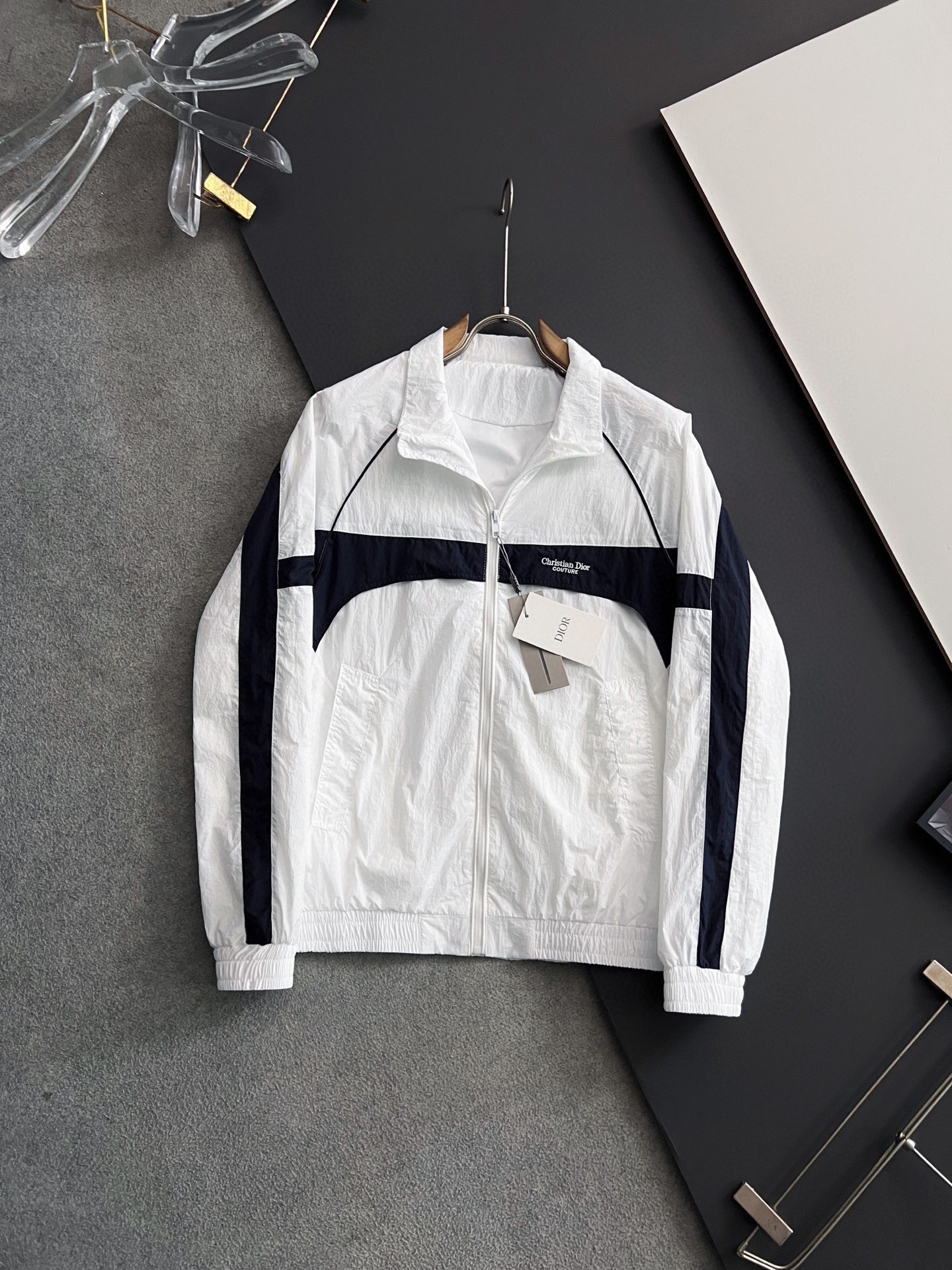 High-Quality Sunscreen Jackets for Men and Women in Various Sizes