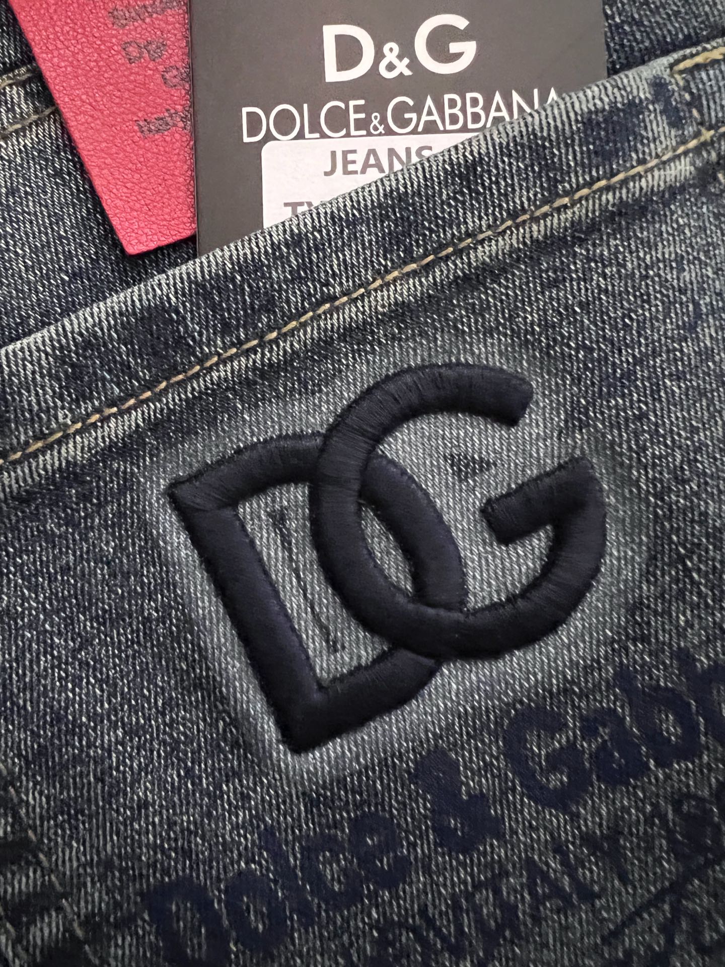 “High-Class Water-Washed Jeans with Unique Design and Comfort Features” - 图片 8