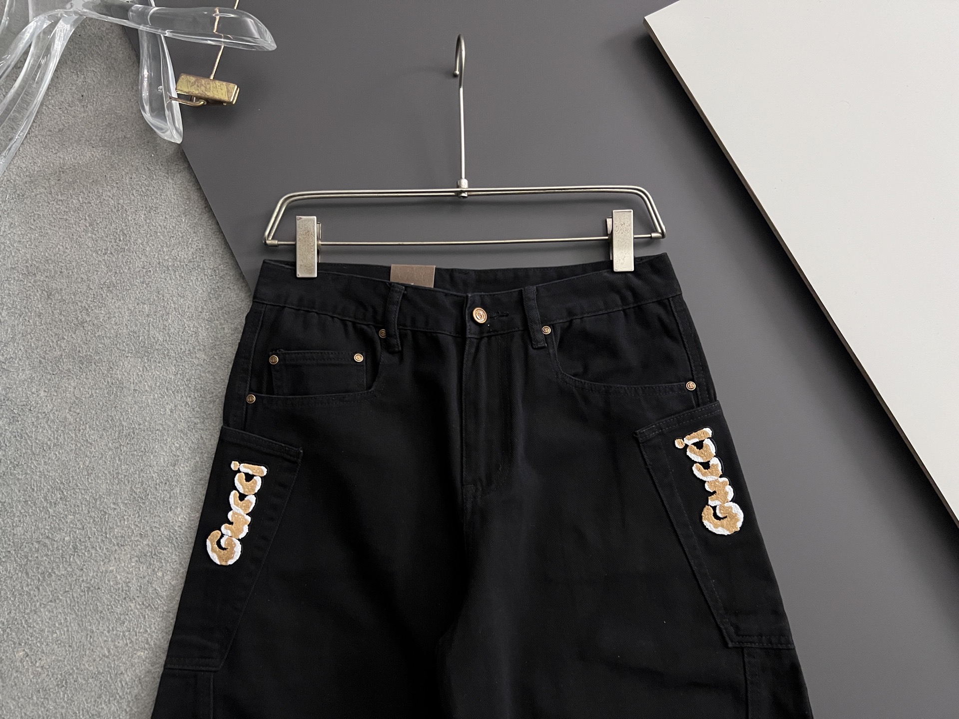 Gucc* 25SS Blue Cotton Jeans: Regenerative Agriculture Philosophy, Care Instructions, Unique Design - 图片 2