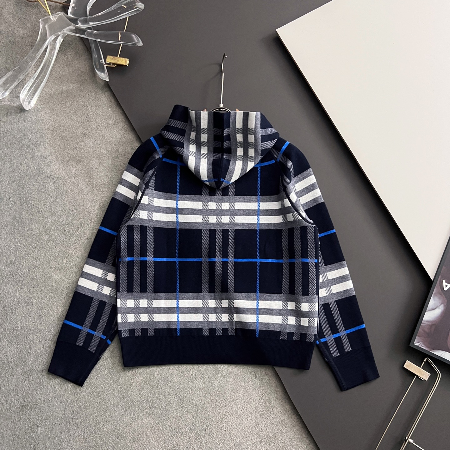 New Men and Women Cog Weasel Shirts with Colored Stripes Design - 图片 9