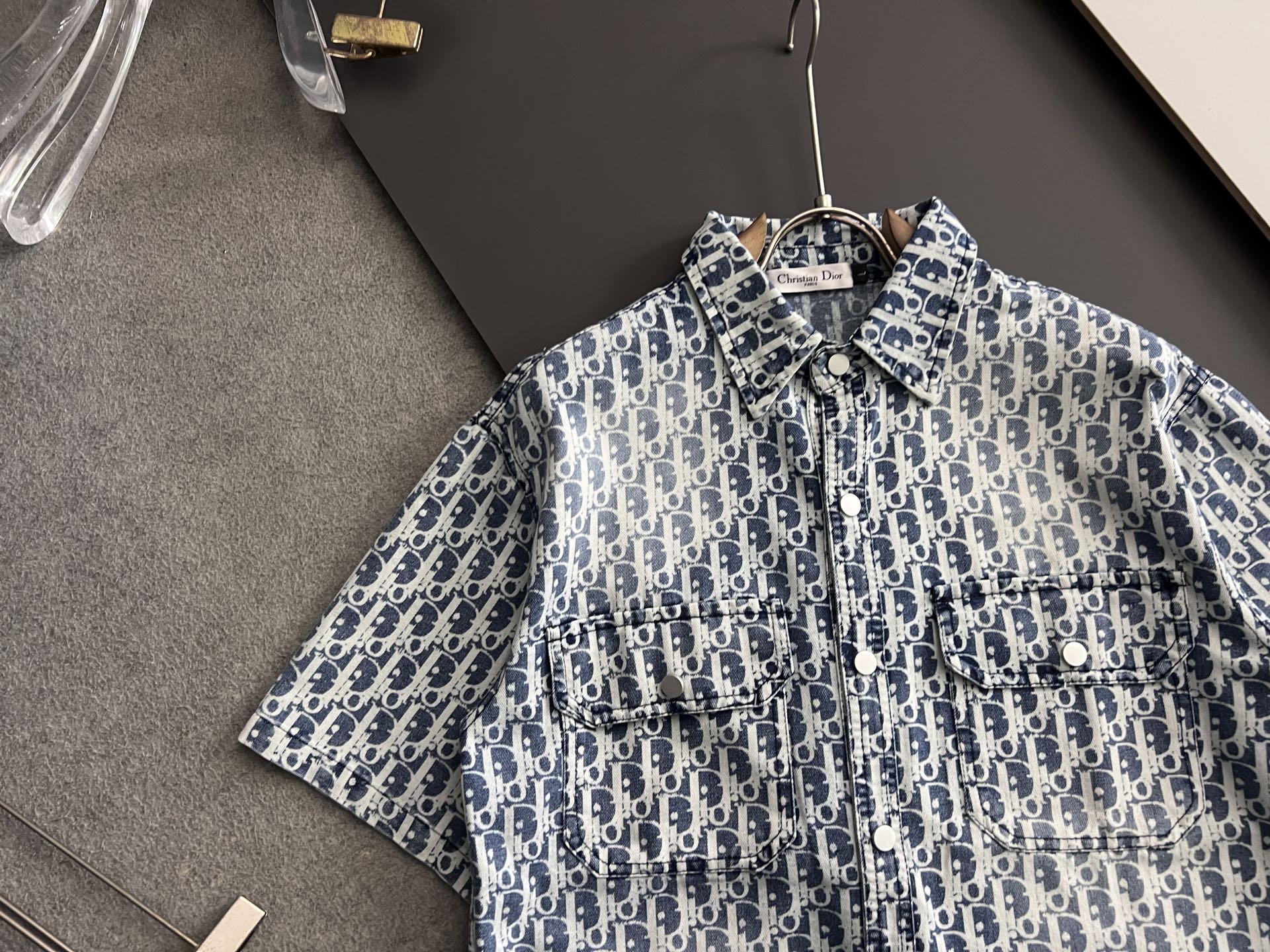 Customized Vintage Cowboy Shirts with Old Letter-Printed CDs Logo for Men and Women - 图片 2