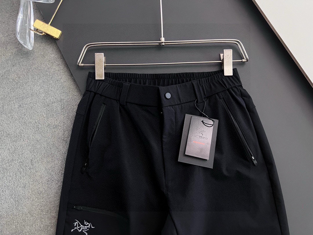 Iconic Bird House Logo Embroidery: ARC Founders’ Best Leisure Choice for Comfort and Style - 图片 2