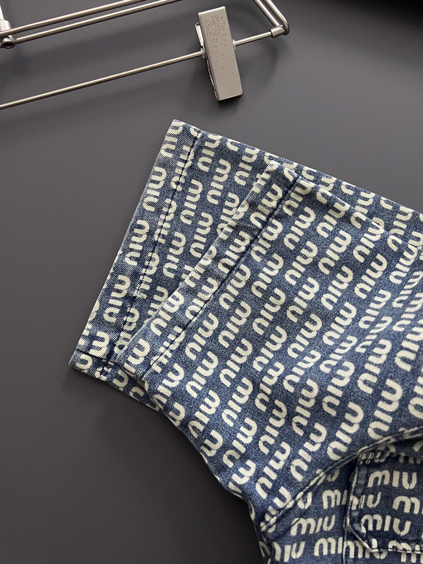 Customizable Old Letter-Printed Logo Cowboy Shirts in Cotton Fabrics for Men and Women - 图片 9