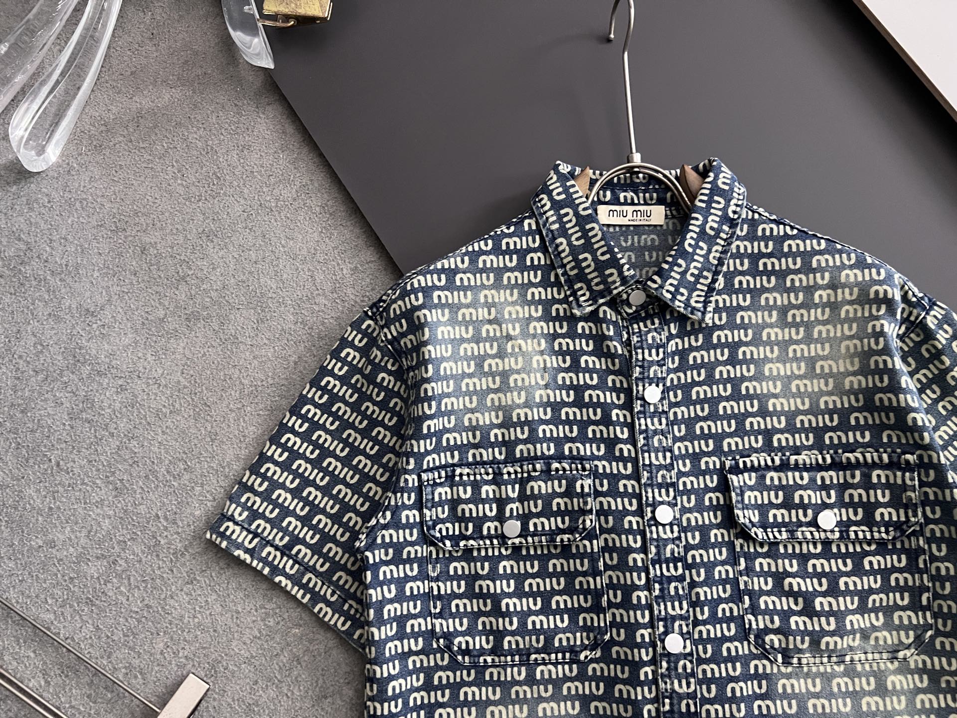 Customizable Old Letter-Printed Logo Cowboy Shirts in Cotton Fabrics for Men and Women - 图片 2