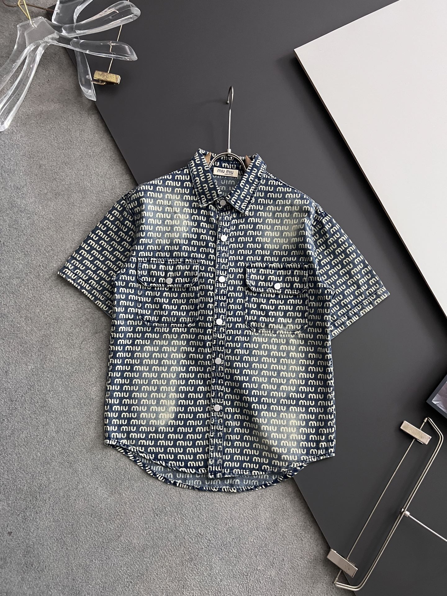 Customizable Old Letter-Printed Logo Cowboy Shirts in Cotton Fabrics for Men and Women