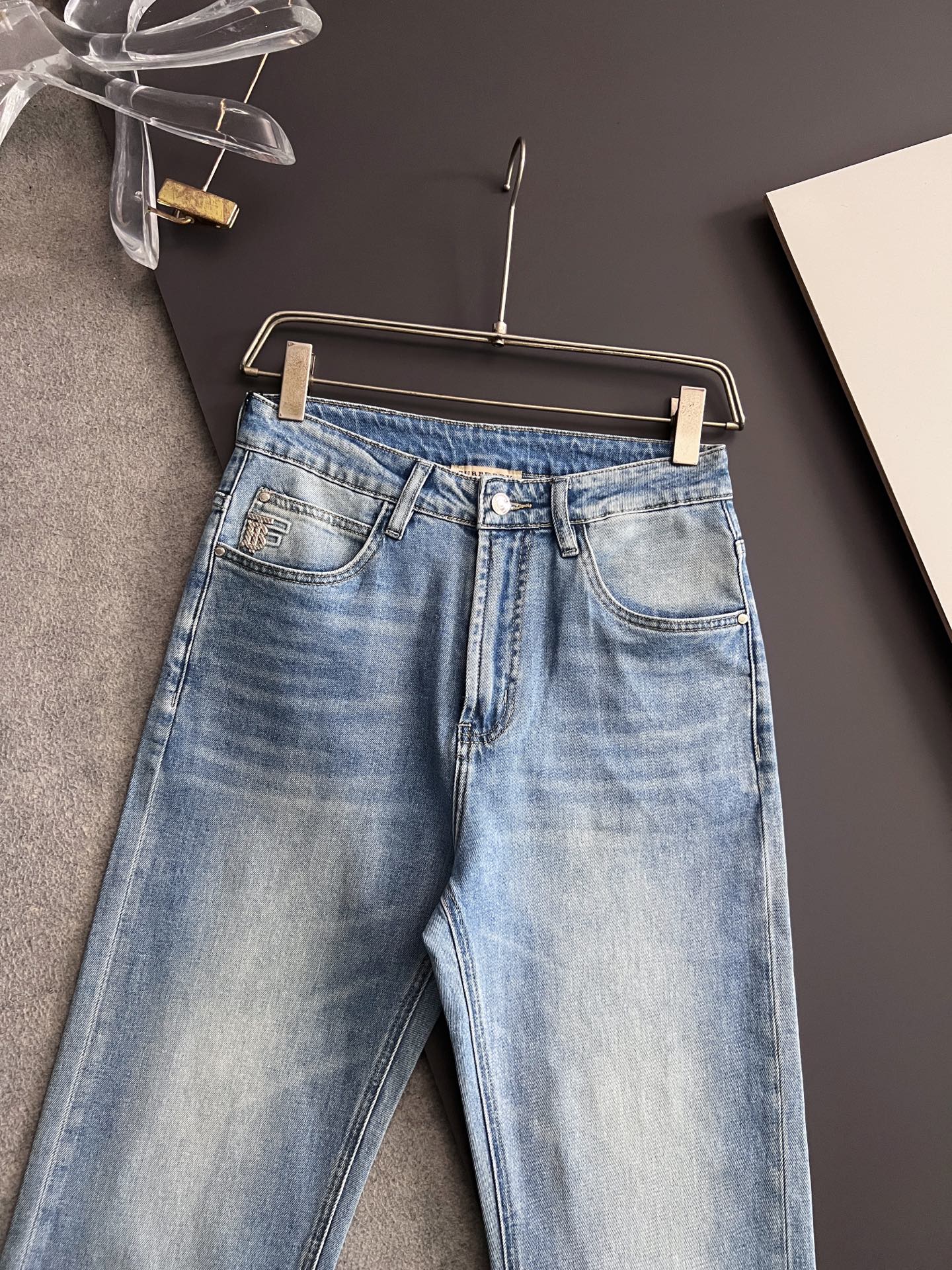 Premium Regenerative Agriculture Cotton Jeans: Quality Dollar Blue Denim, Unique Design, Sustainable Fabric. - 图片 4