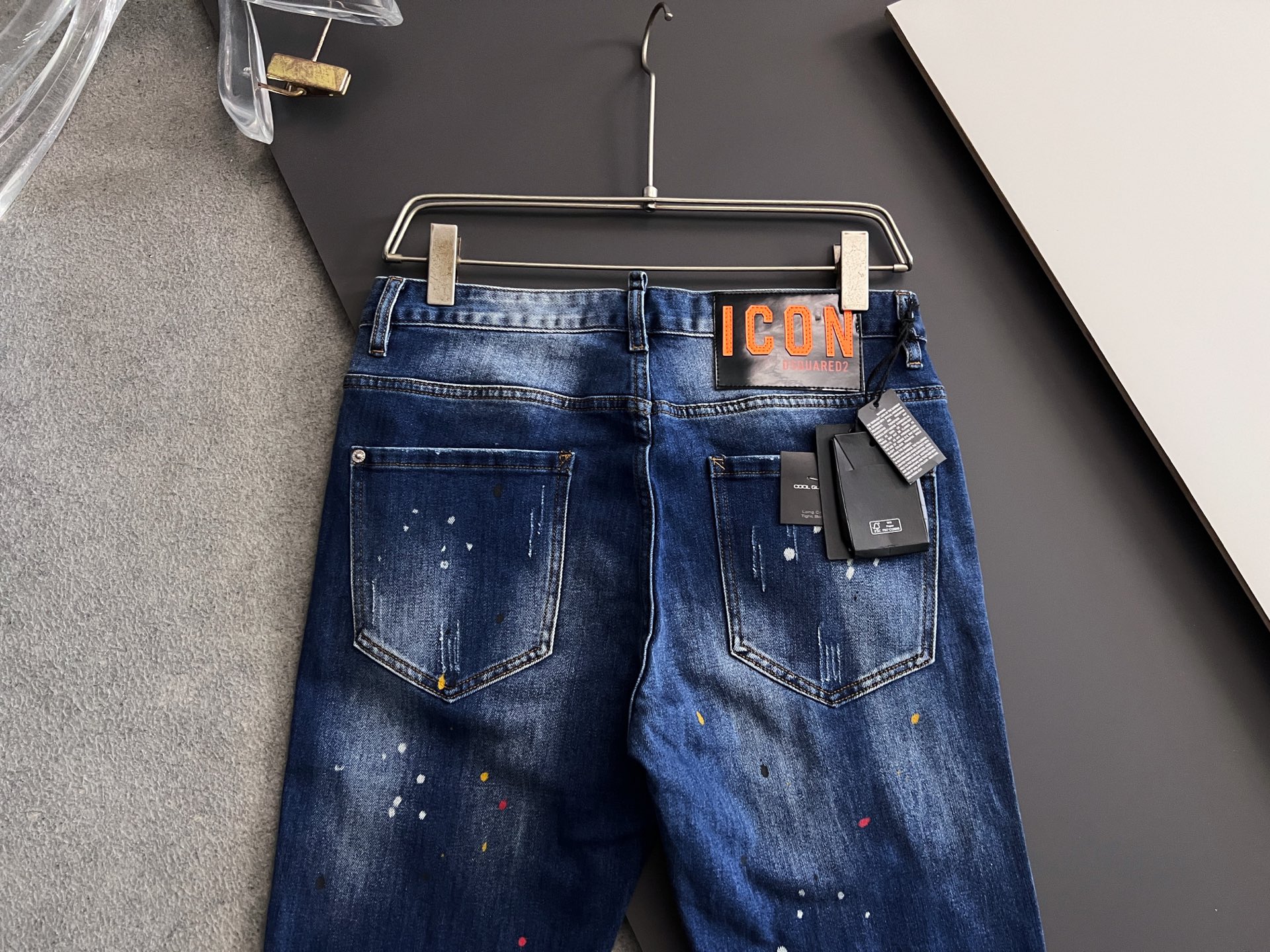 High-Quality Dollar Single Jeans: Original Water Wash Fabrics, Unique Design, Comfort, Style - 图片 7