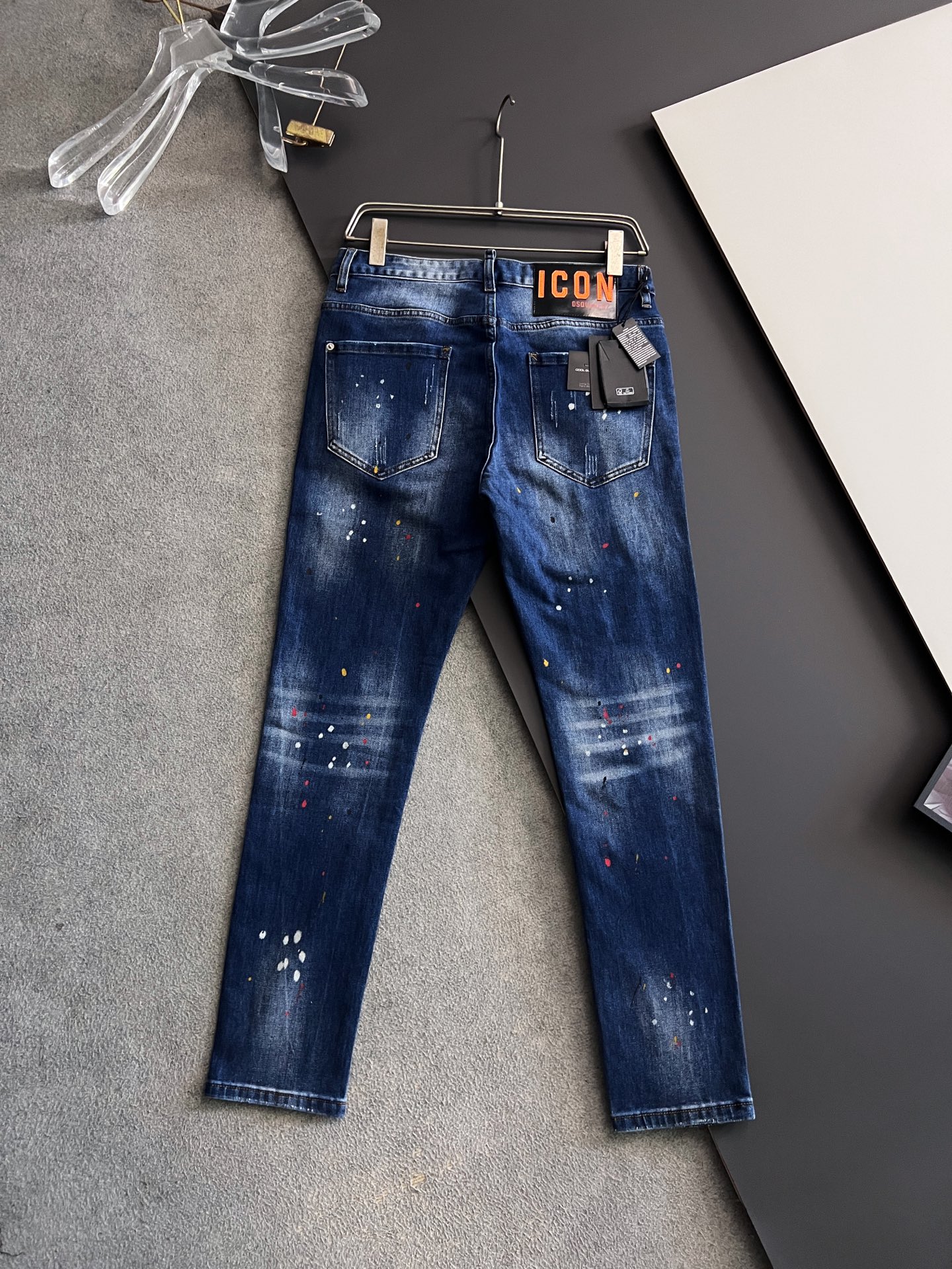 High-Quality Dollar Single Jeans: Original Water Wash Fabrics, Unique Design, Comfort, Style - 图片 6