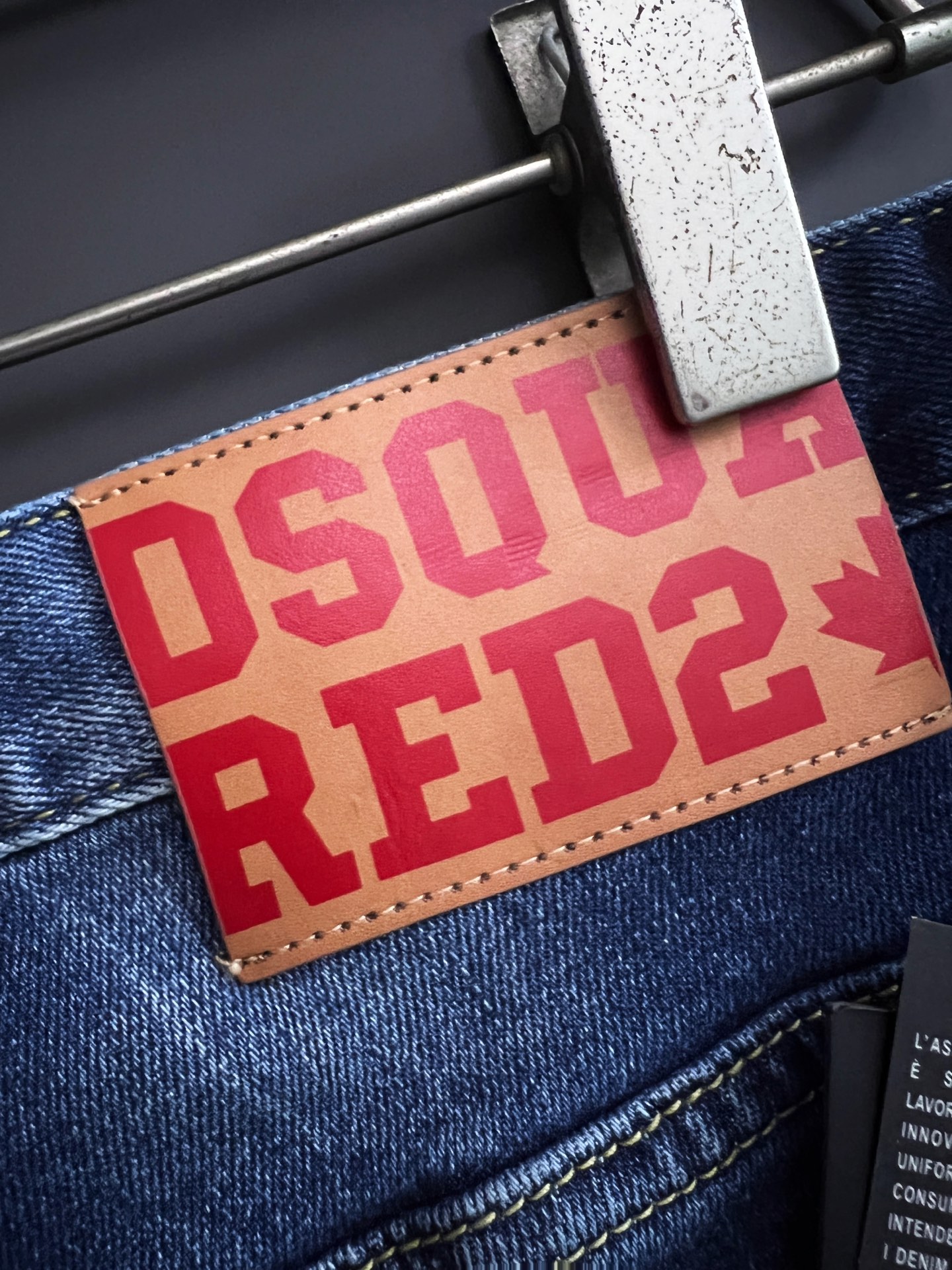 High-Quality Dollar Single Jeans: Original Water Washing, Comfort, Elasticity, Unique Design, Stylish Layout - 图片 8