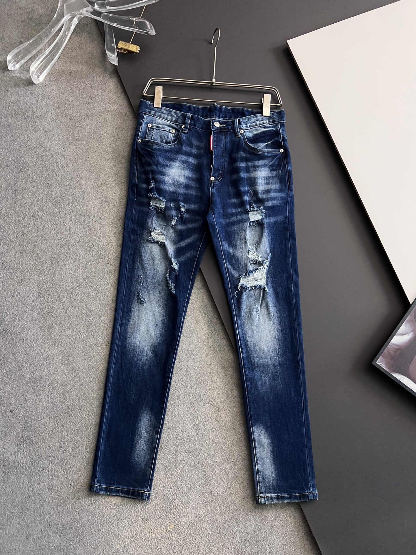 High-Quality Dollar Single Jeans: Original Water Washing, Comfort, Elasticity, Unique Design, Stylish Layout