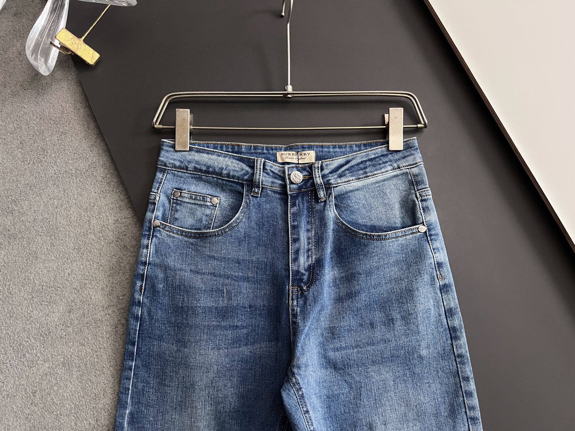 High-Class Water-Washed Jeans: Comfortable, Elastic, Unique Design, Top Quality, Super-Fashion. - 图片 3